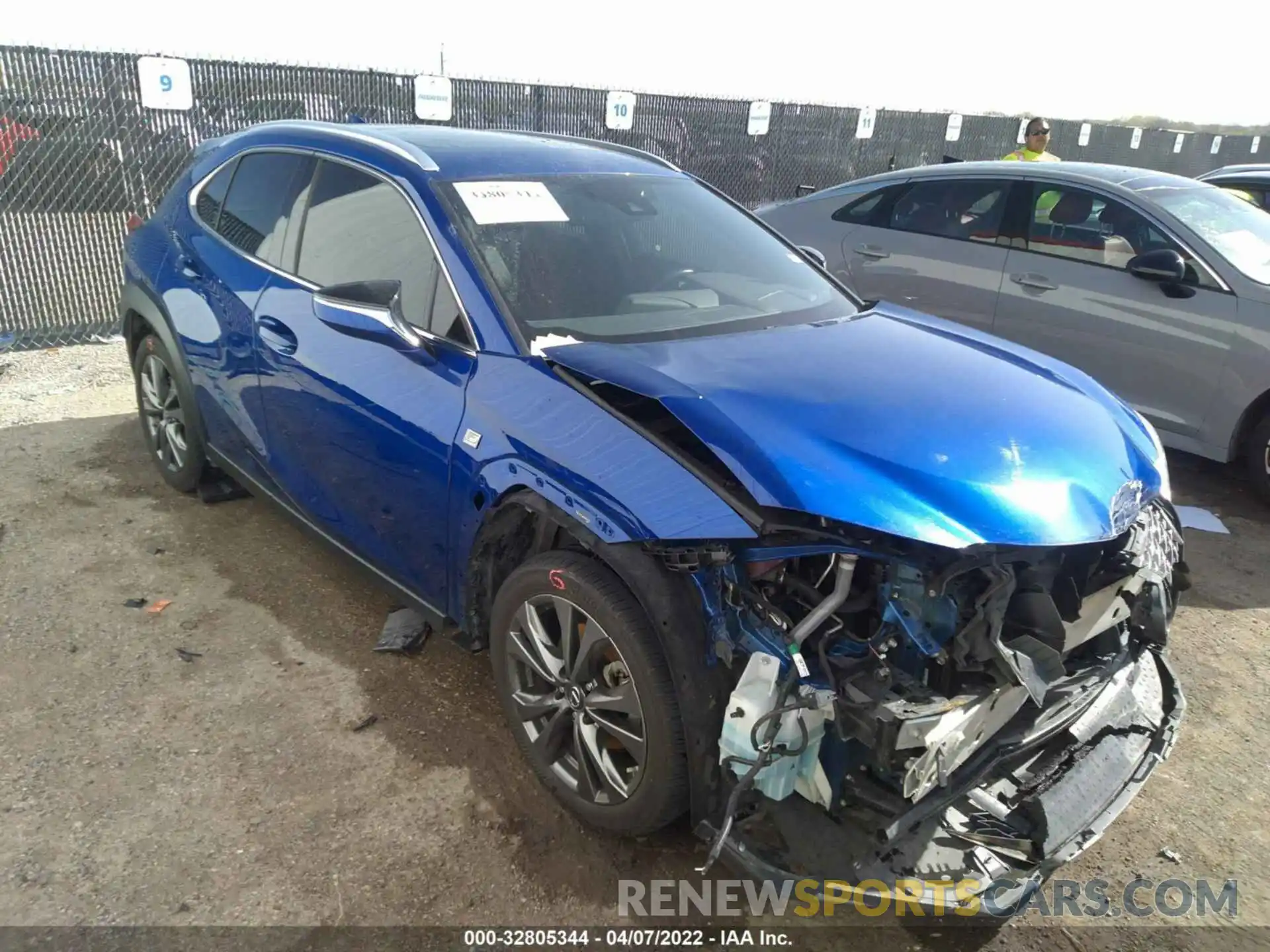 1 Photograph of a damaged car JTHY3JBH5K2004733 LEXUS UX 2019