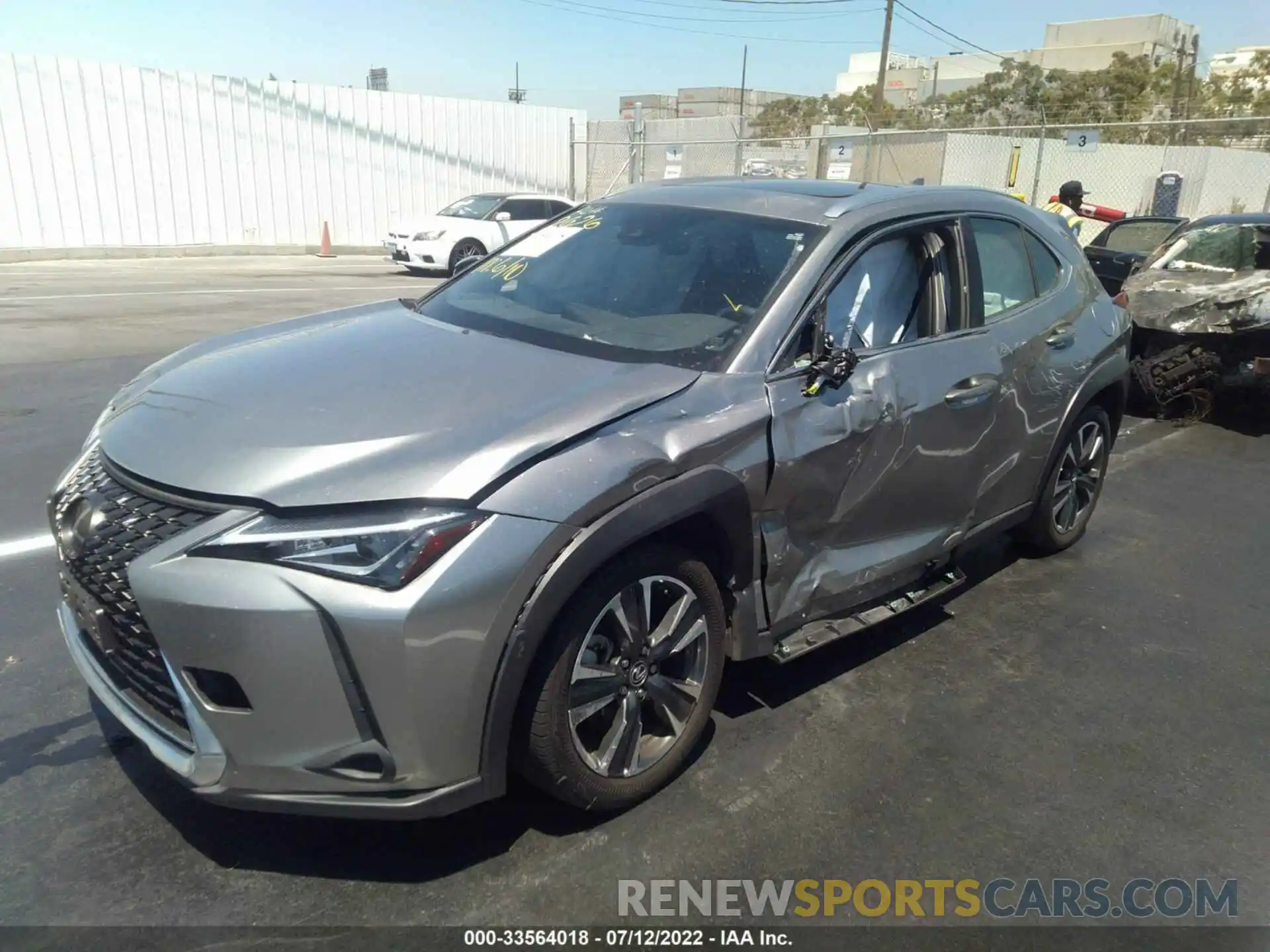 2 Фотография поврежденного автомобиля JTHY3JBH5K2005820 LEXUS UX 2019