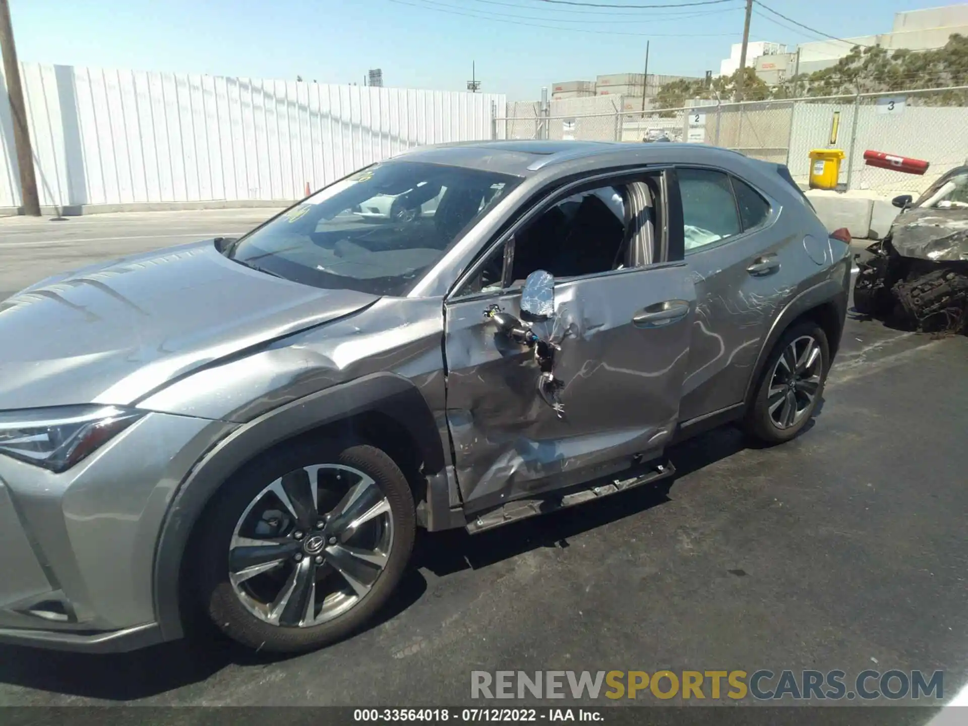 6 Photograph of a damaged car JTHY3JBH5K2005820 LEXUS UX 2019