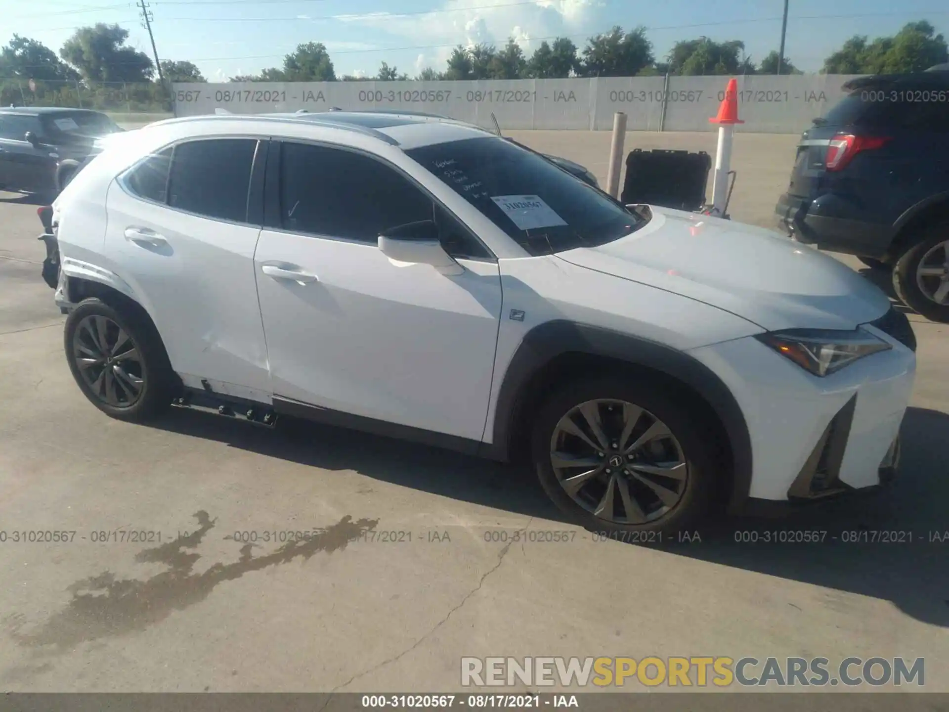 1 Photograph of a damaged car JTHY3JBH5K2006059 LEXUS UX 2019