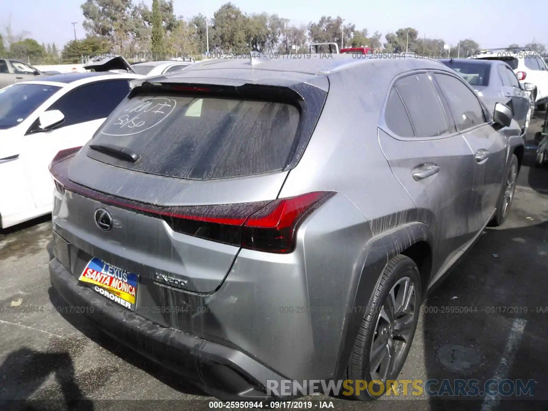 4 Photograph of a damaged car JTHY3JBH5K2006966 LEXUS UX 2019