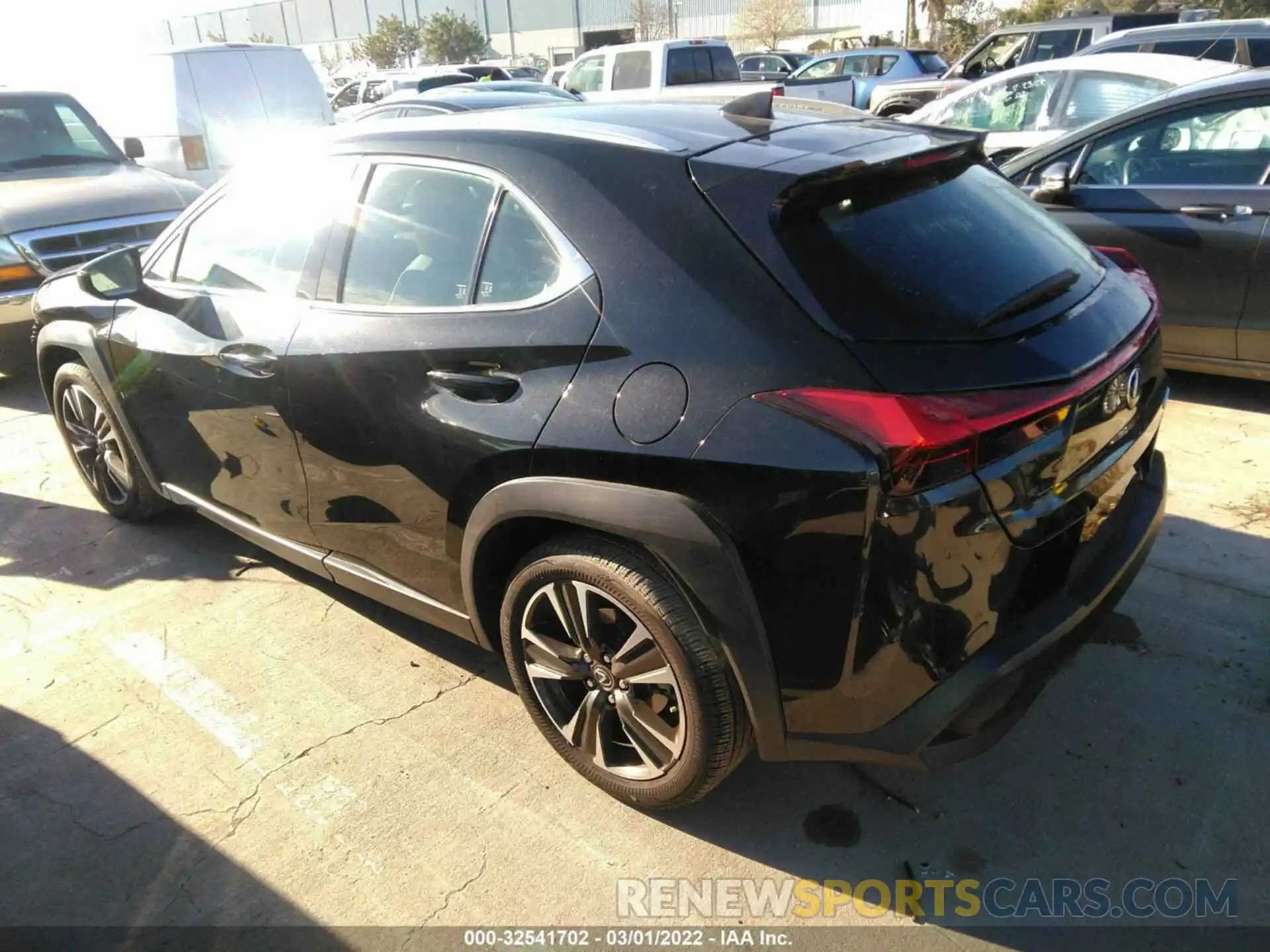 3 Фотография поврежденного автомобиля JTHY3JBH6K2001193 LEXUS UX 2019