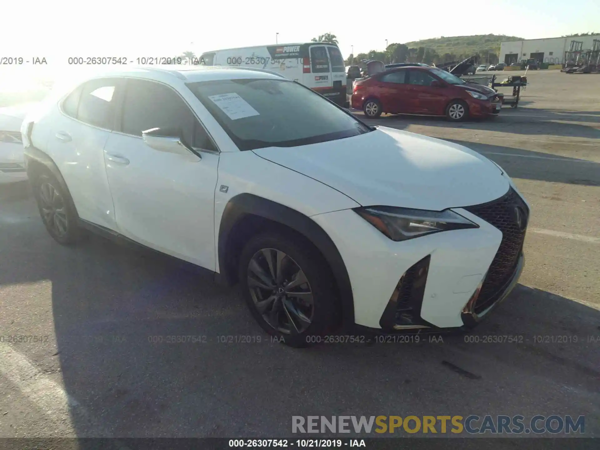 1 Фотография поврежденного автомобиля JTHY3JBH6K2007849 LEXUS UX 2019