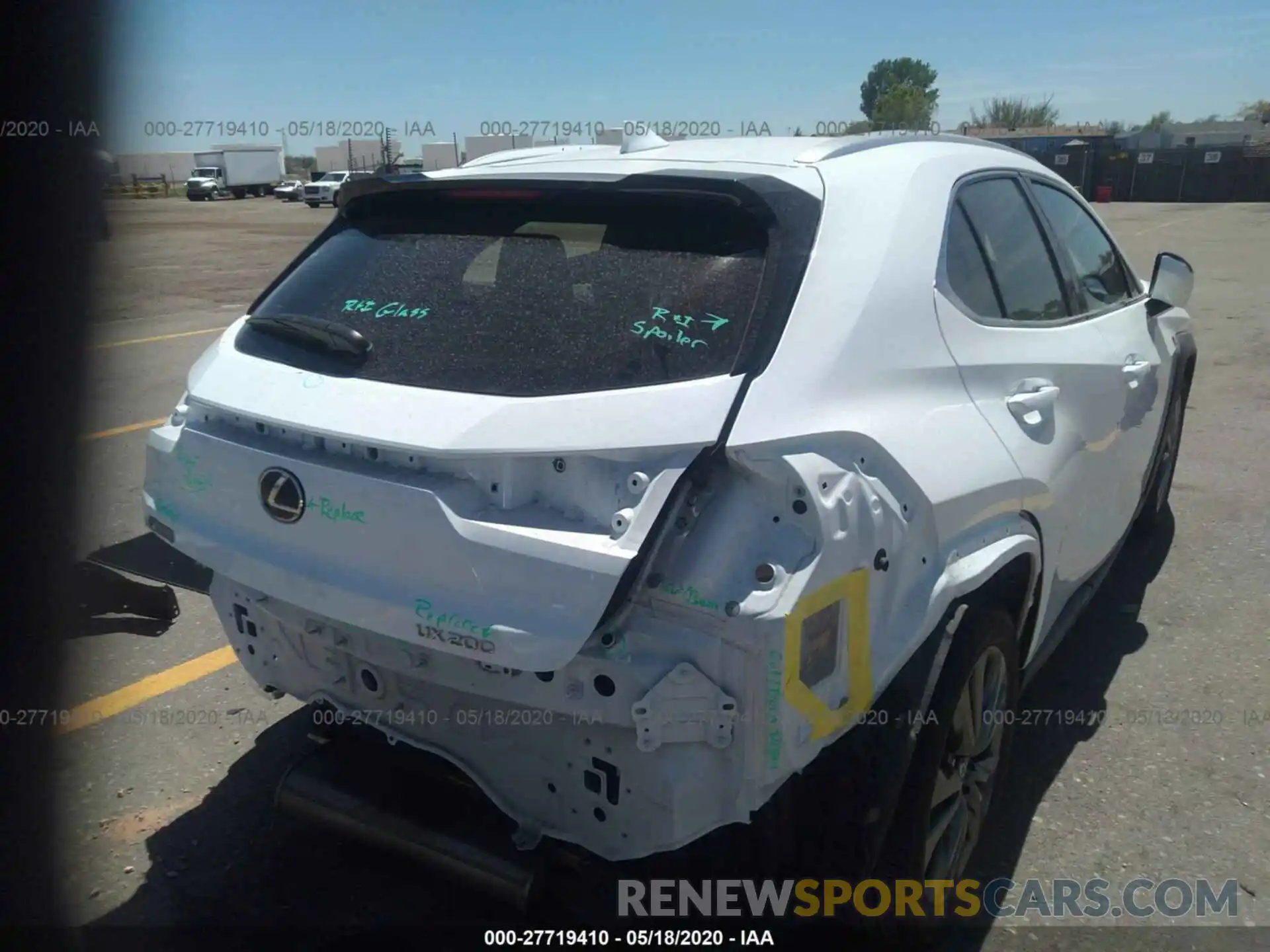 4 Photograph of a damaged car JTHY3JBH6K2013912 LEXUS UX 2019