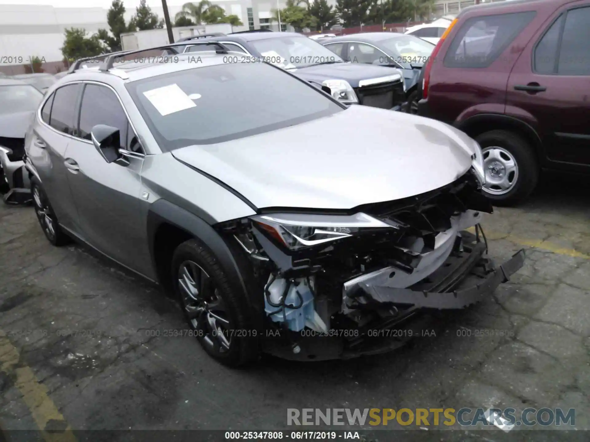 1 Photograph of a damaged car JTHY3JBH9K2005576 LEXUS UX 2019