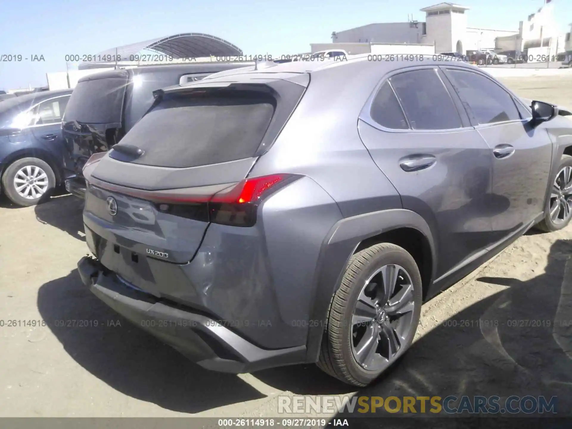 4 Фотография поврежденного автомобиля JTHY3JBHXK2001004 LEXUS UX 2019