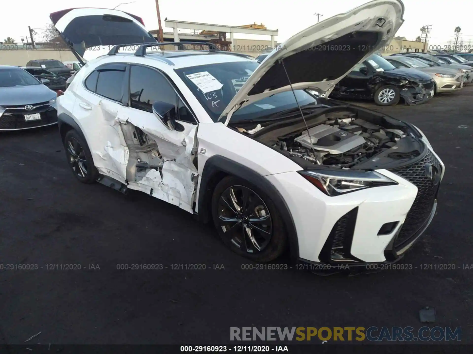 1 Photograph of a damaged car JTHY3JBHXK2004033 LEXUS UX 2019