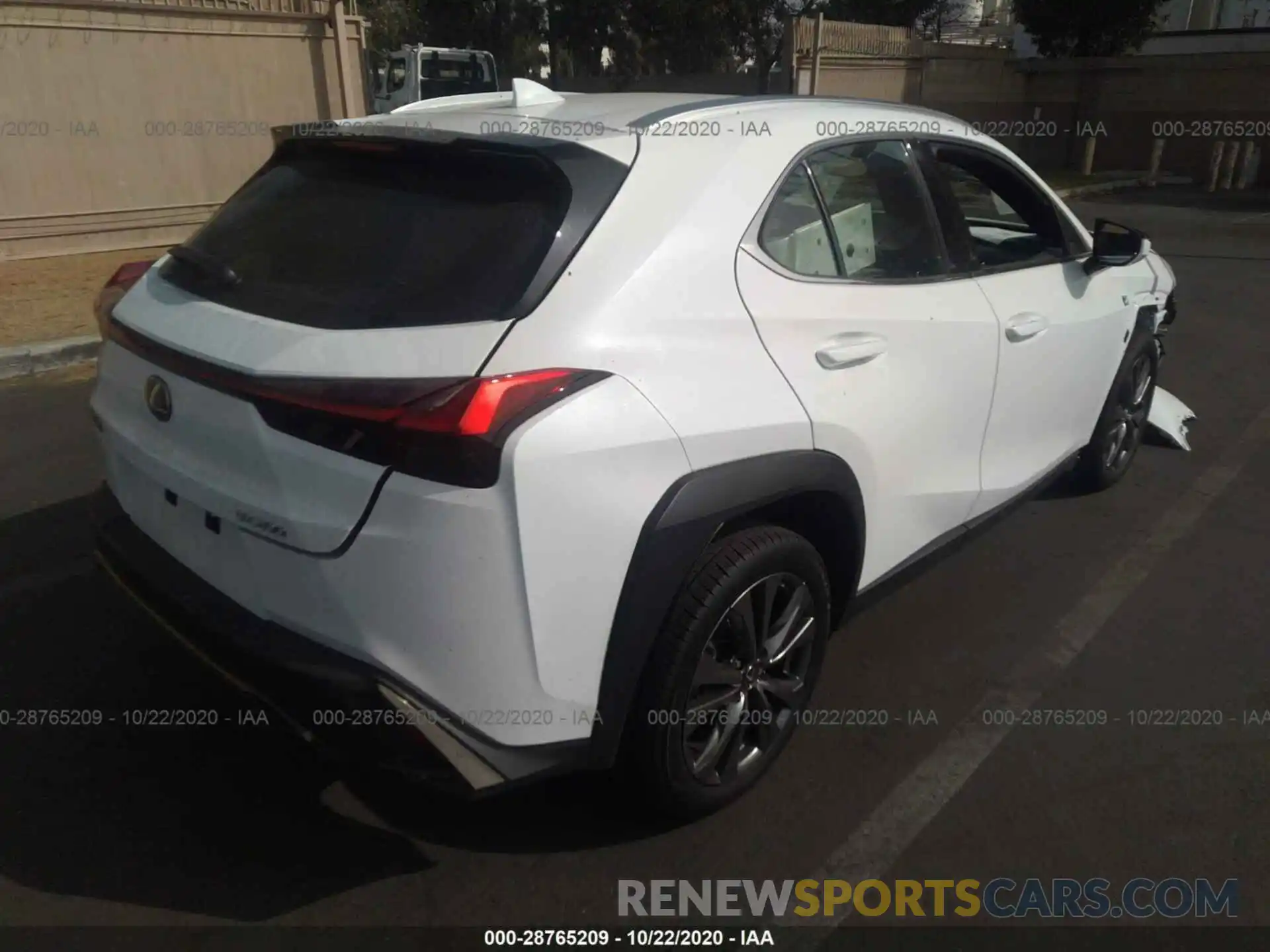 4 Фотография поврежденного автомобиля JTHY3JBHXK2019082 LEXUS UX 2019