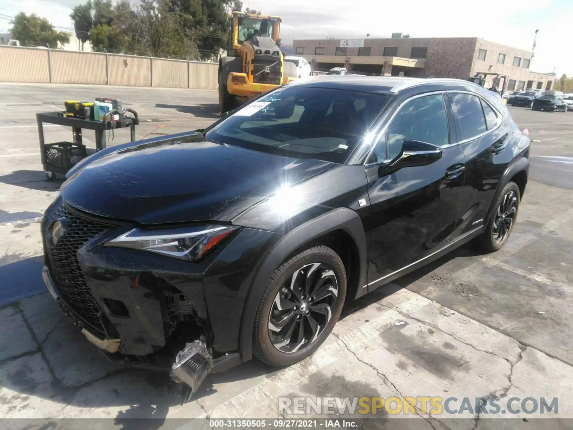 2 Фотография поврежденного автомобиля JTHE9JBH4L2035541 LEXUS UX 2020