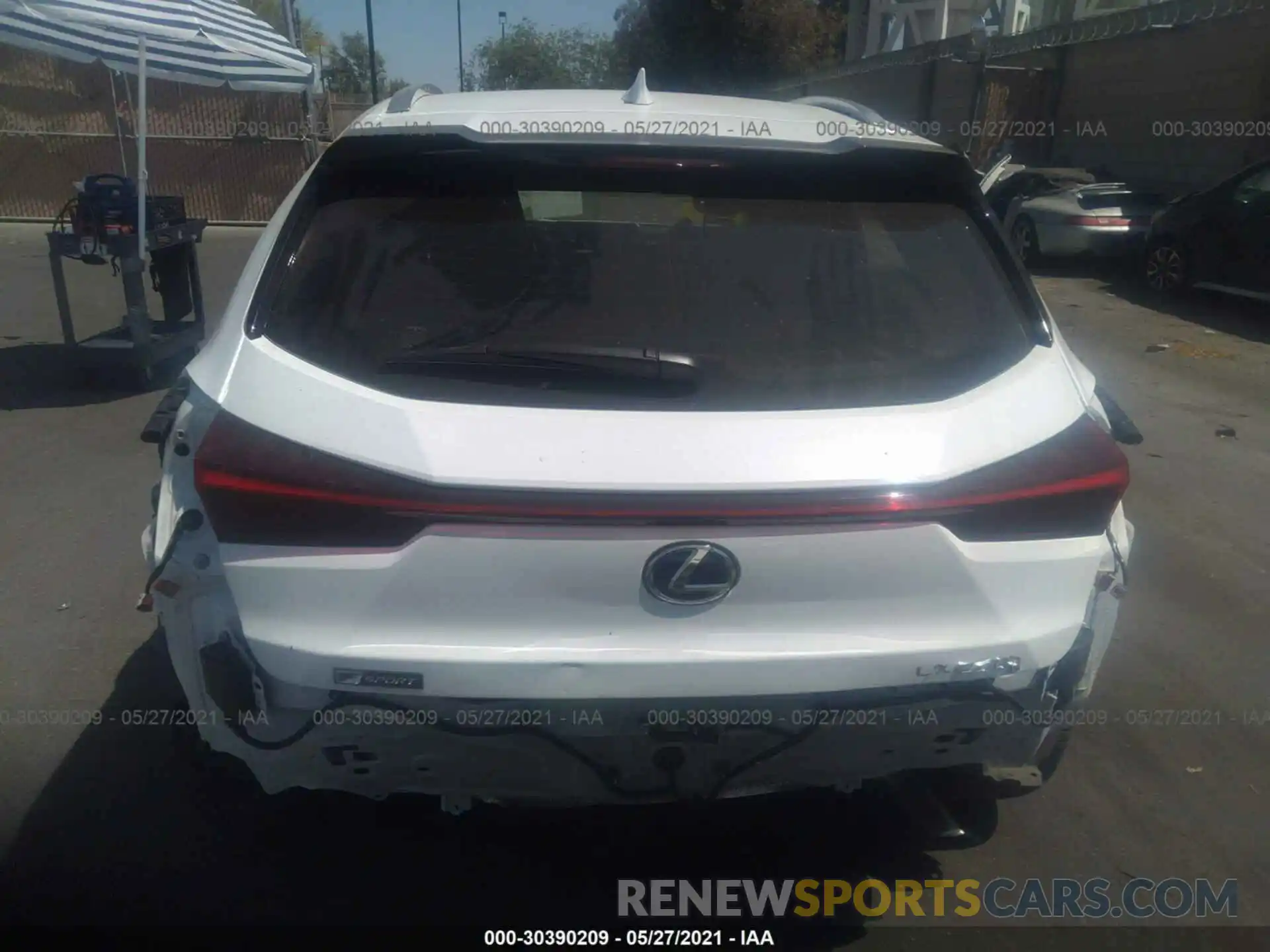 6 Photograph of a damaged car JTHE9JBH6L2036061 LEXUS UX 2020