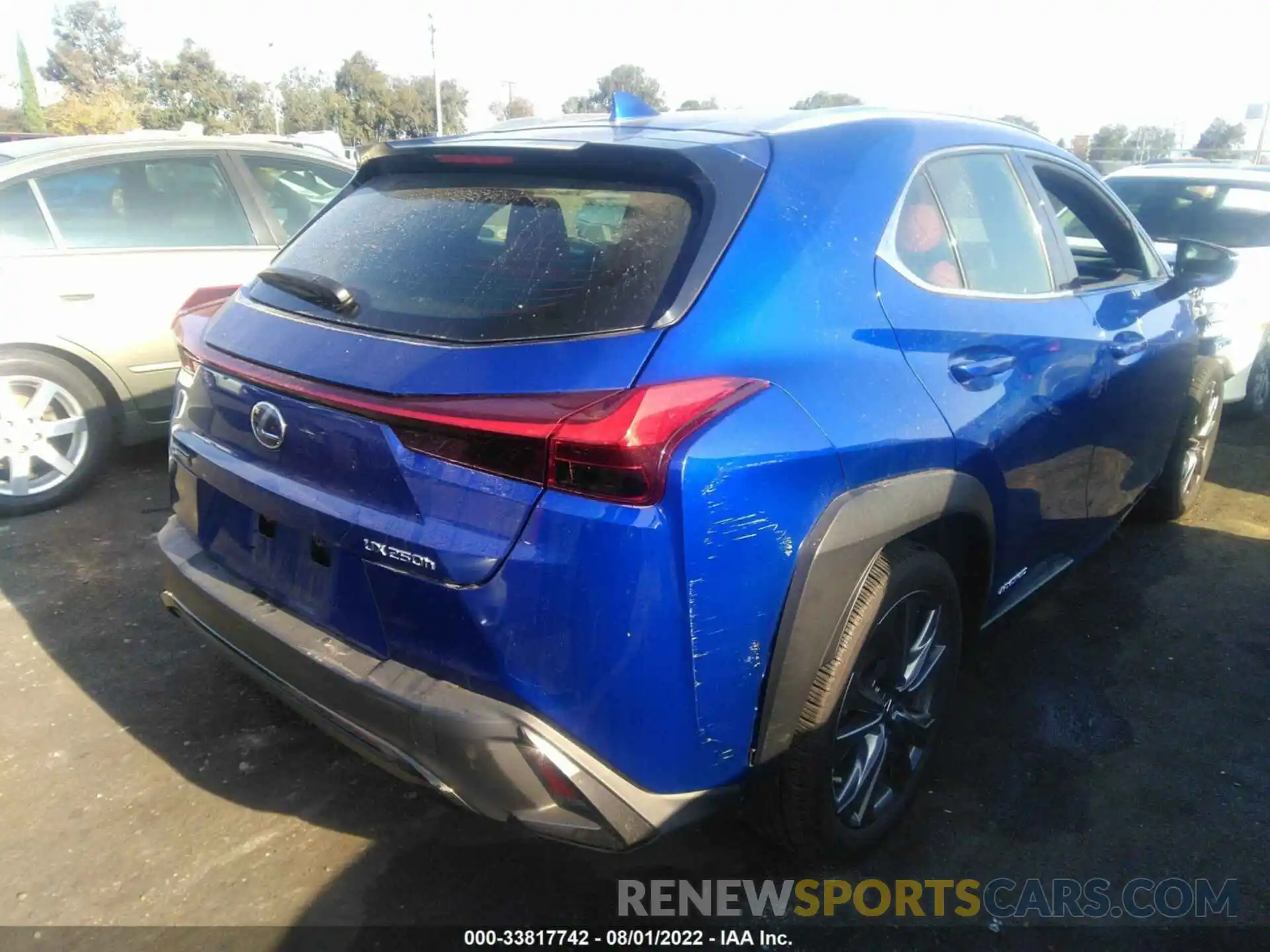 4 Фотография поврежденного автомобиля JTHE9JBHXL2034331 LEXUS UX 2020