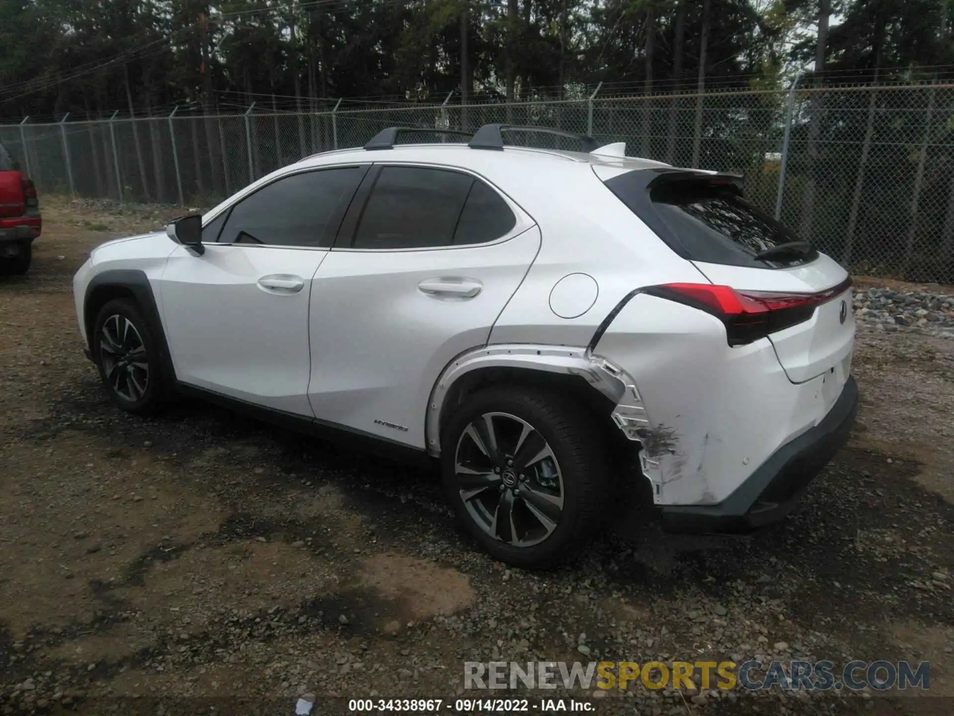 3 Фотография поврежденного автомобиля JTHL9JBH9L2036210 LEXUS UX 2020