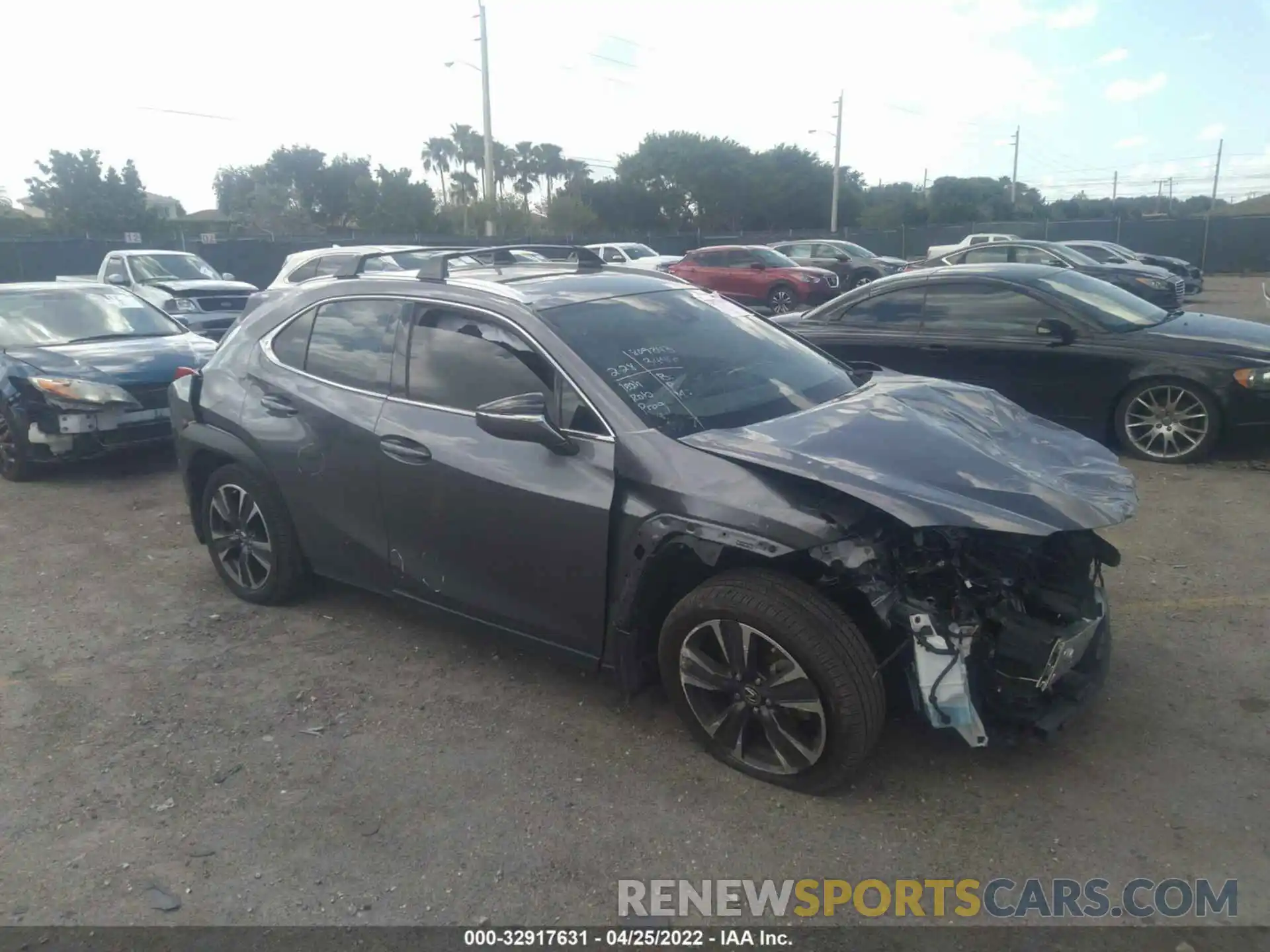 1 Photograph of a damaged car JTHP3JBHXL2026241 LEXUS UX 2020