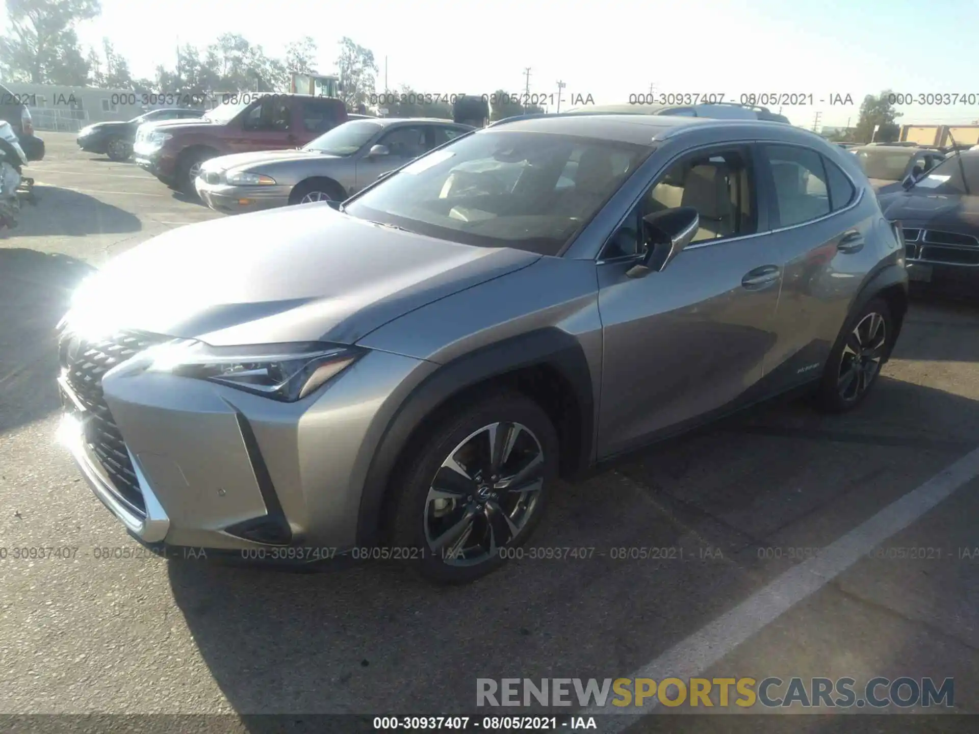 2 Фотография поврежденного автомобиля JTHP9JBH1L2026434 LEXUS UX 2020