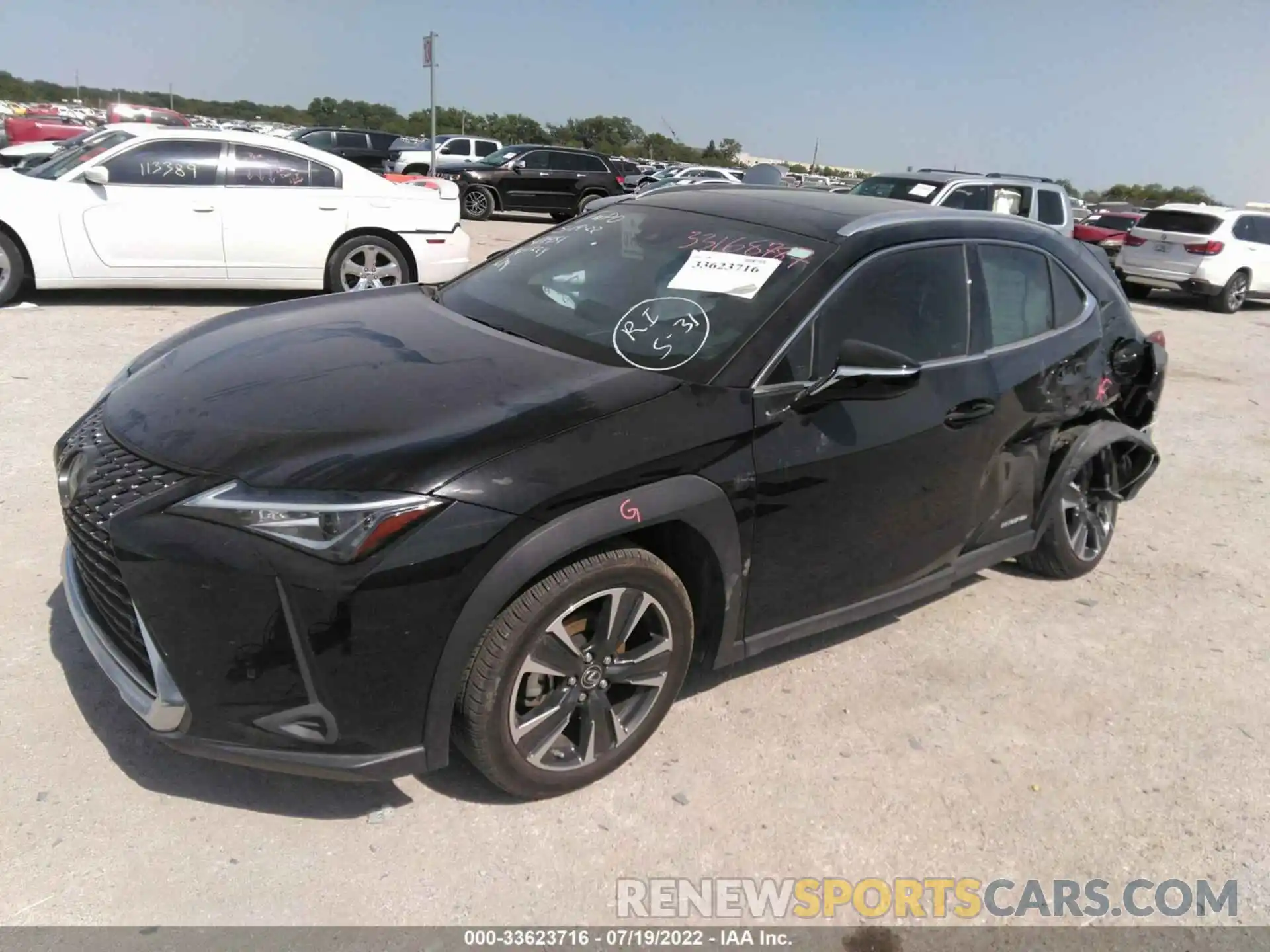 2 Фотография поврежденного автомобиля JTHP9JBH3L2028444 LEXUS UX 2020