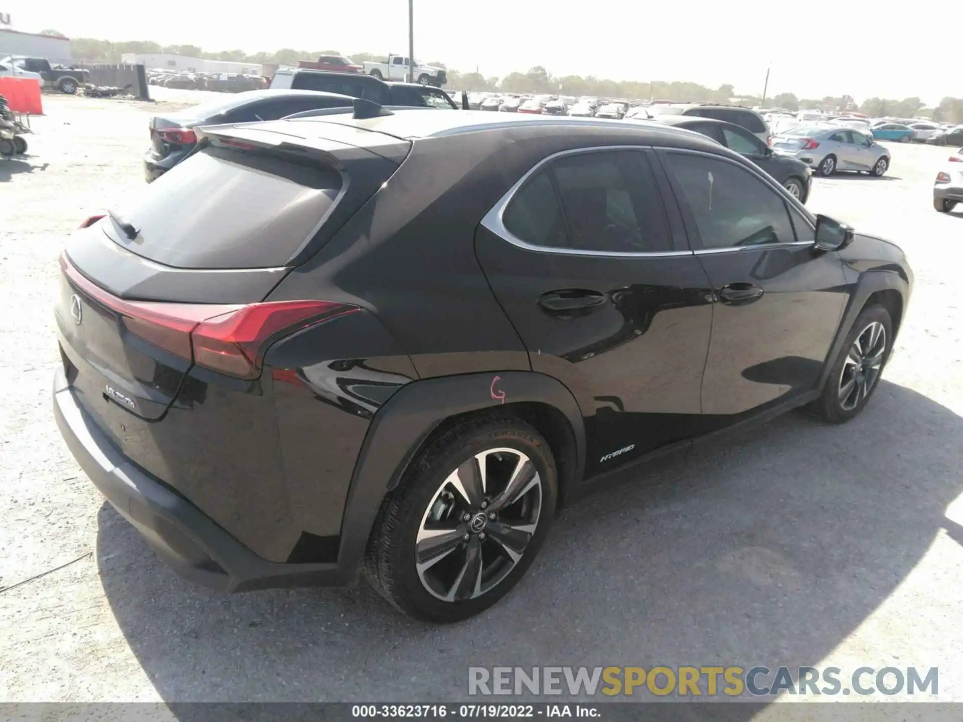 4 Фотография поврежденного автомобиля JTHP9JBH3L2028444 LEXUS UX 2020