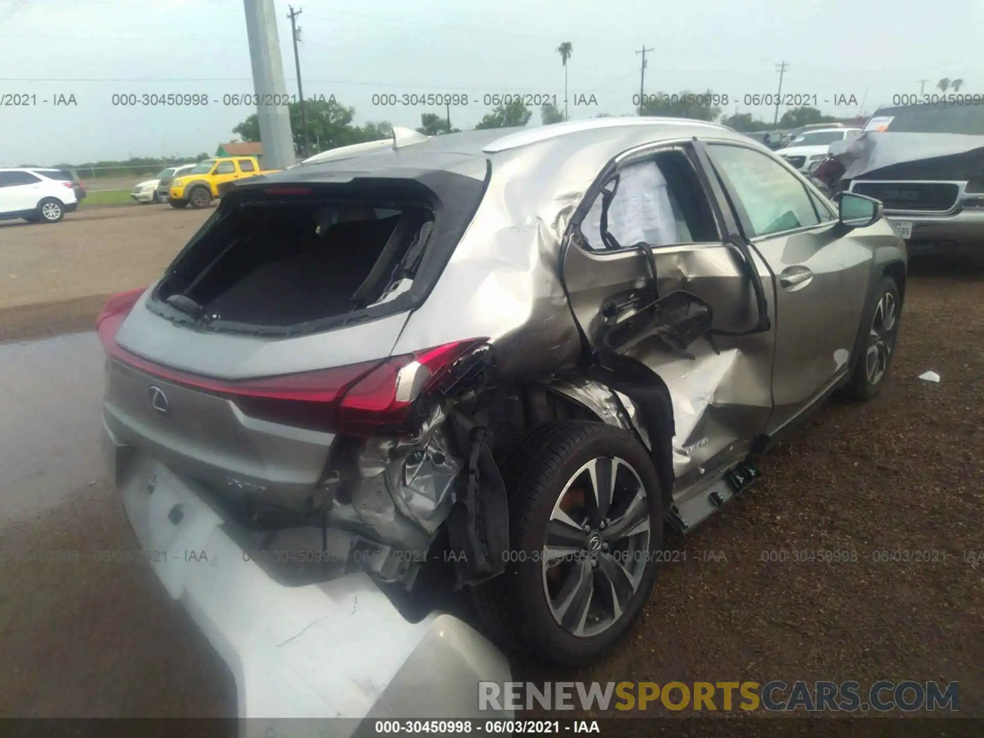 4 Photograph of a damaged car JTHP9JBH3L2033465 LEXUS UX 2020