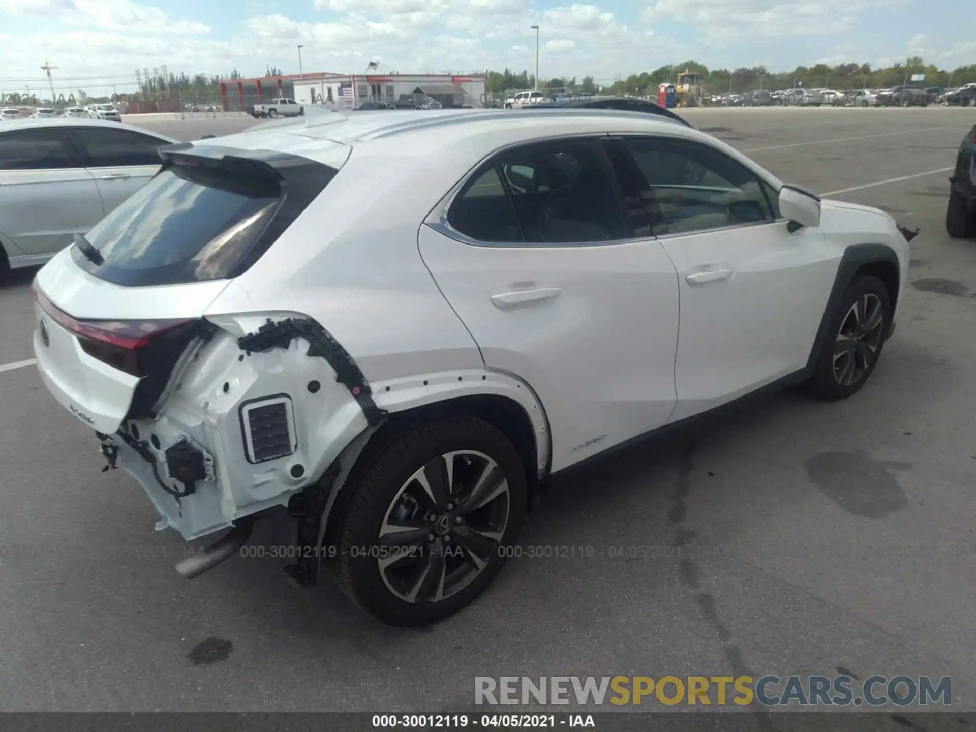 4 Фотография поврежденного автомобиля JTHP9JBH5L2029983 LEXUS UX 2020