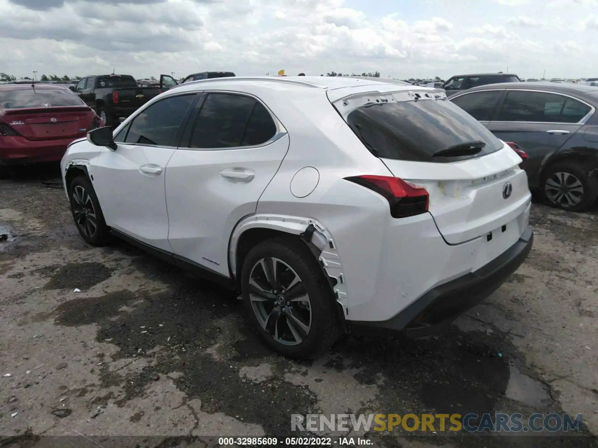 3 Фотография поврежденного автомобиля JTHP9JBH6L2029149 LEXUS UX 2020