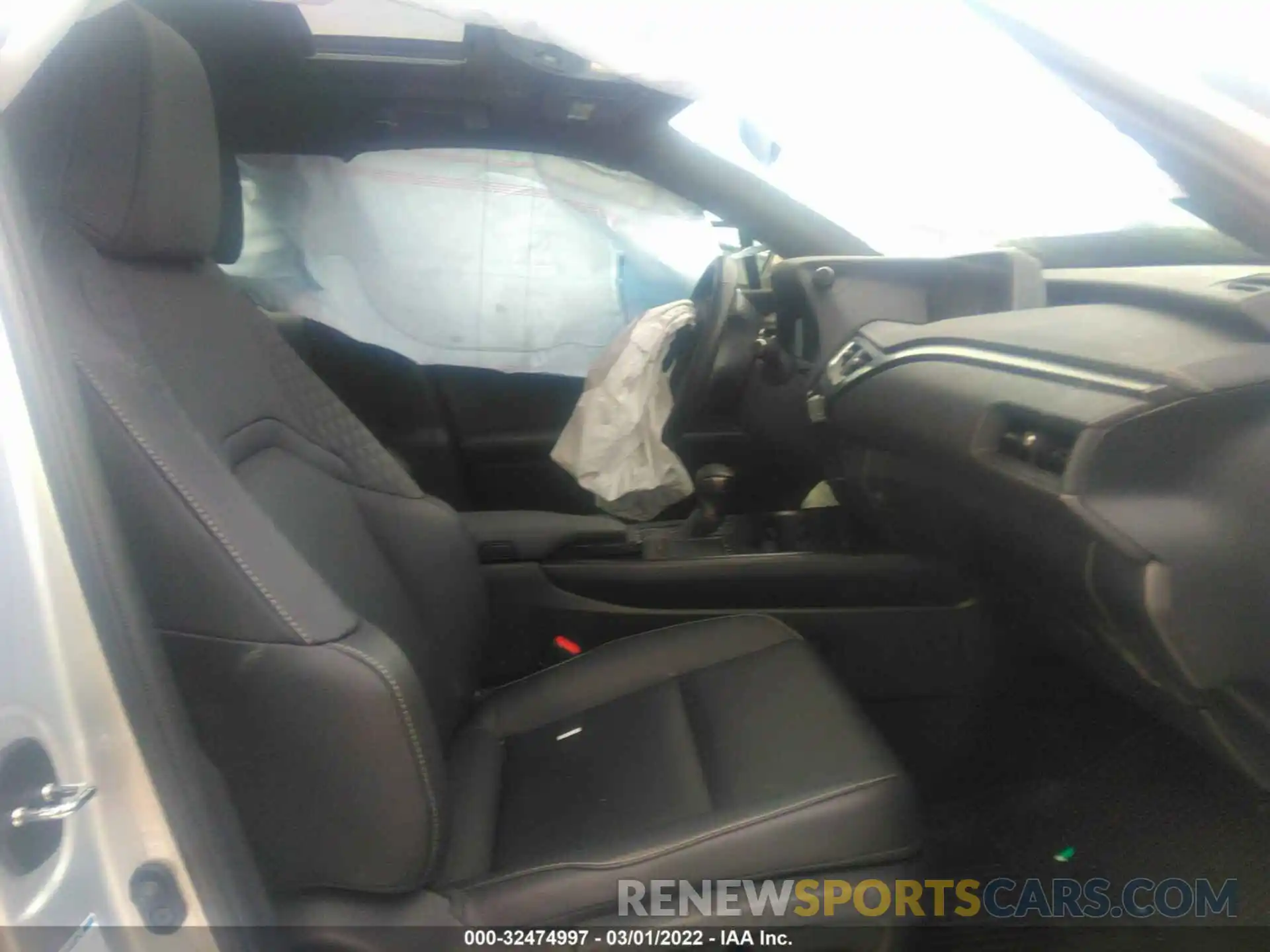 5 Photograph of a damaged car JTHP9JBH8L2023952 LEXUS UX 2020