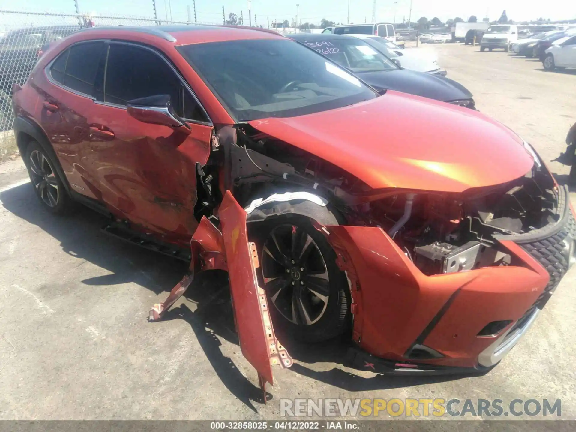 6 Photograph of a damaged car JTHP9JBHXL2022611 LEXUS UX 2020