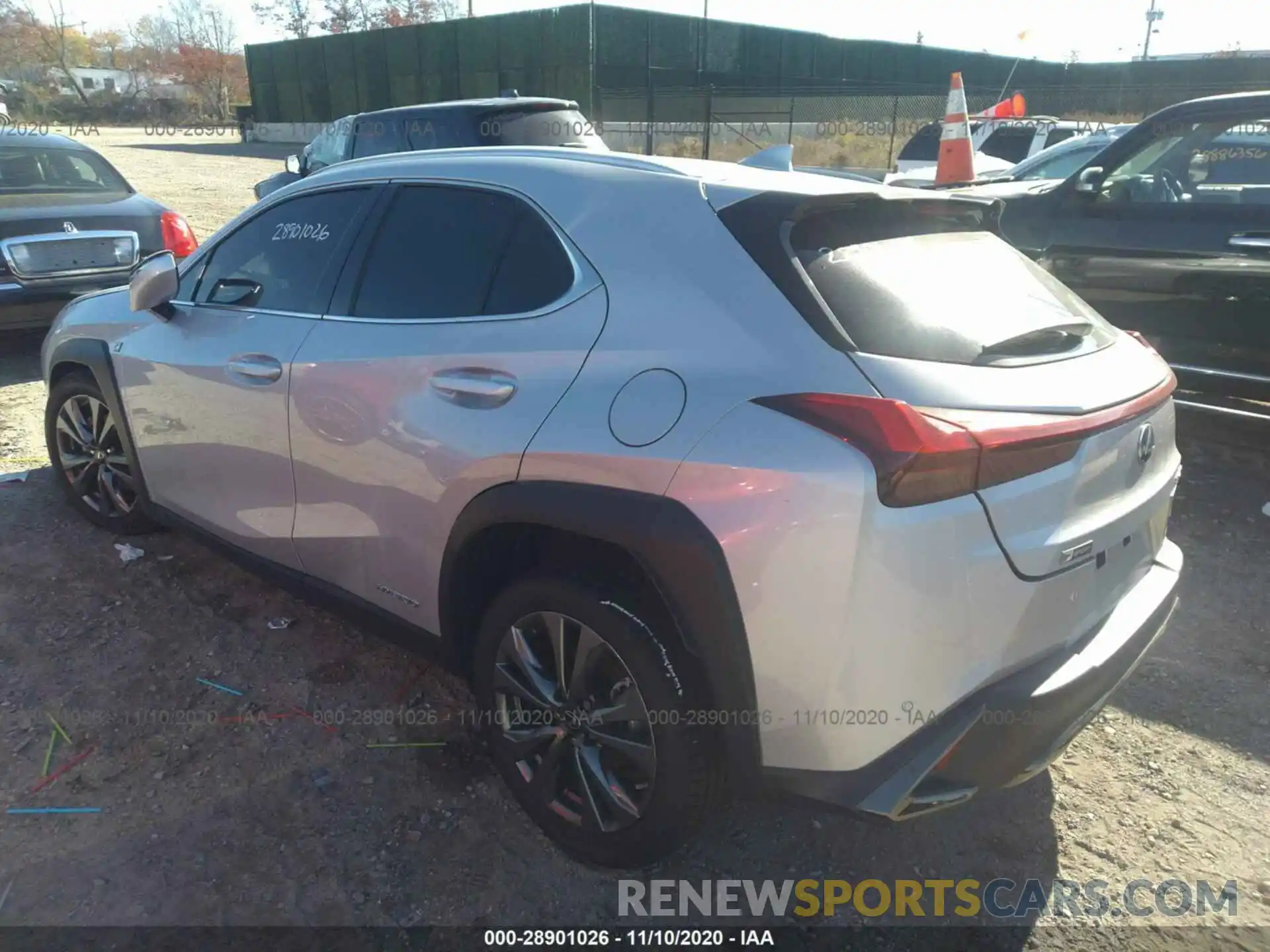 3 Фотография поврежденного автомобиля JTHR9JBH0L2027258 LEXUS UX 2020