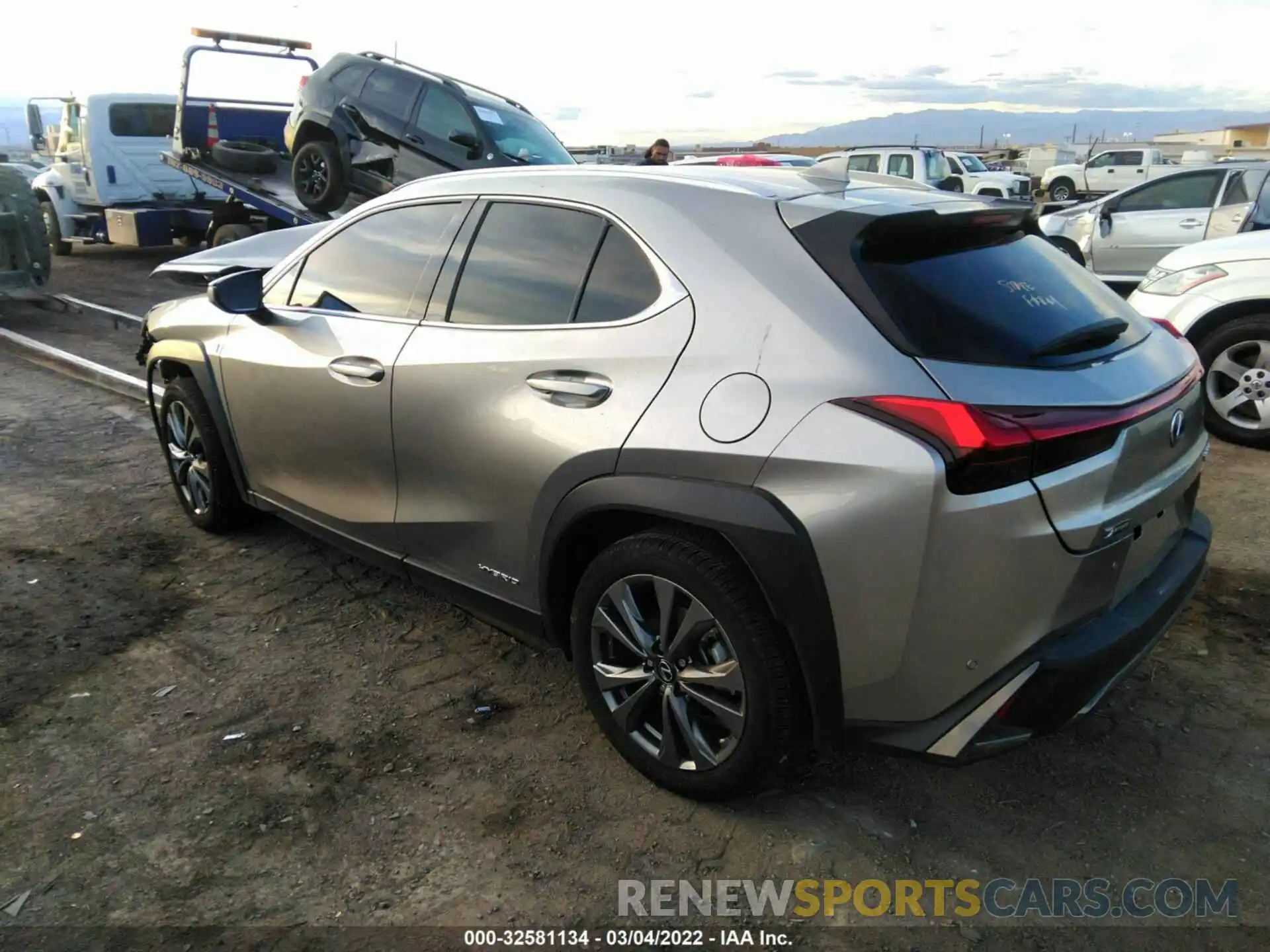 3 Фотография поврежденного автомобиля JTHR9JBH3L2027433 LEXUS UX 2020