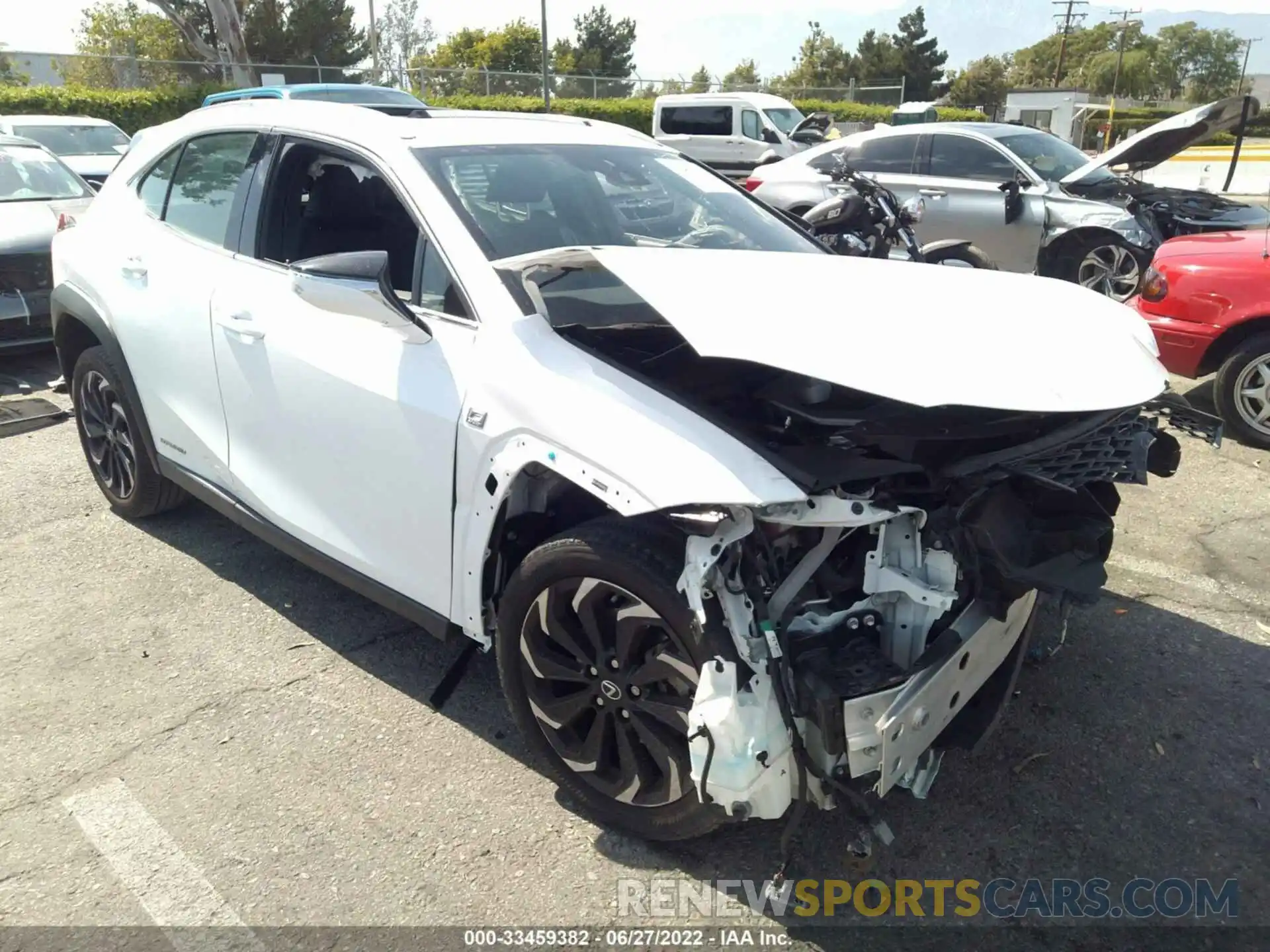 1 Photograph of a damaged car JTHR9JBH5L2028177 LEXUS UX 2020