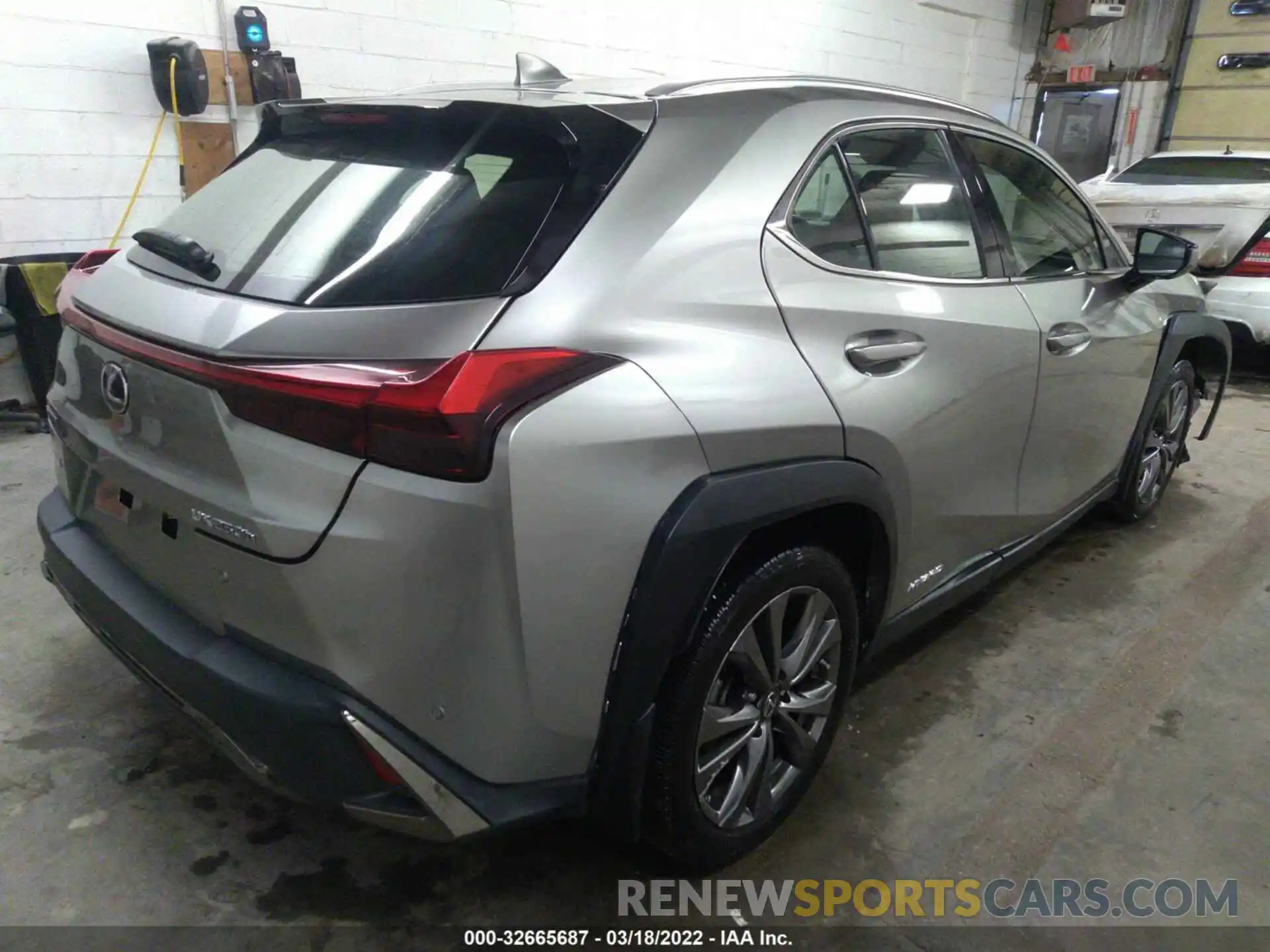 4 Фотография поврежденного автомобиля JTHR9JBH6L2030794 LEXUS UX 2020