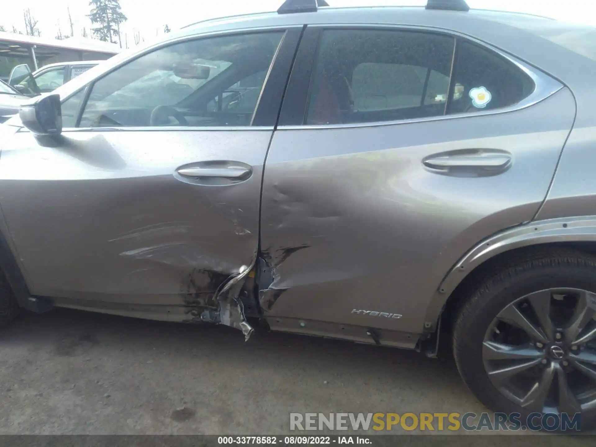 6 Photograph of a damaged car JTHR9JBH9L2032703 LEXUS UX 2020