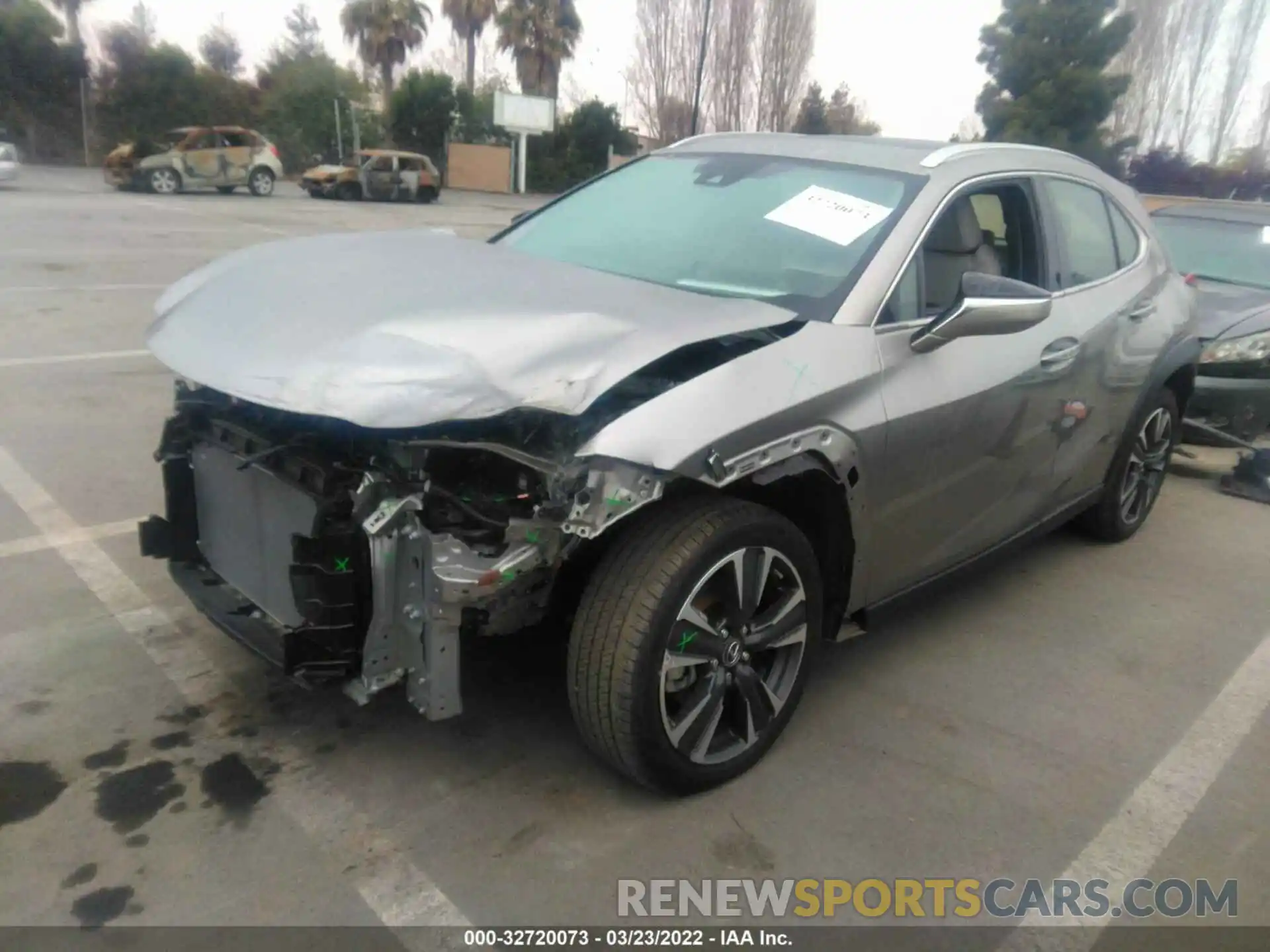 2 Photograph of a damaged car JTHX3JBH0L2022005 LEXUS UX 2020