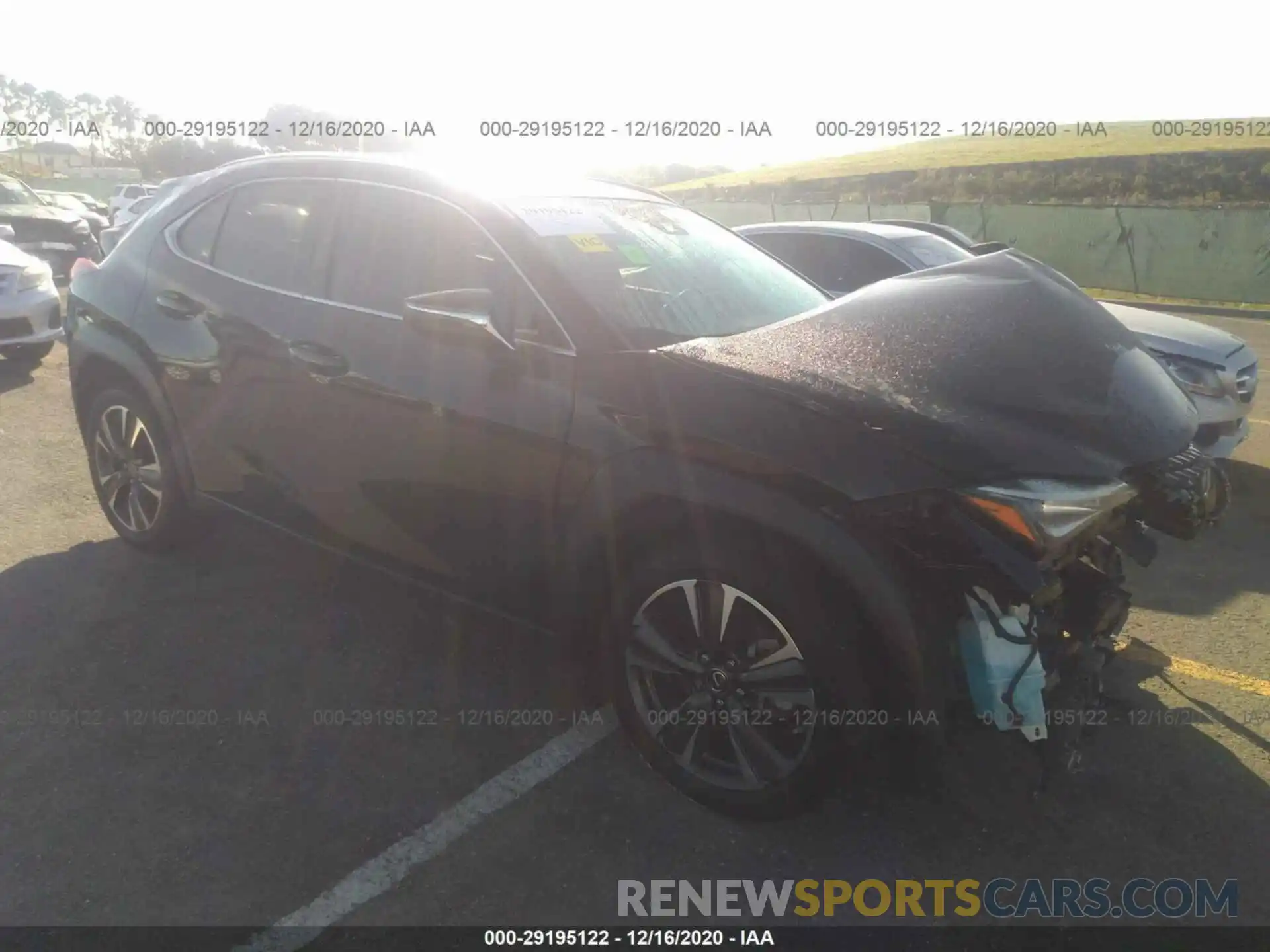 1 Photograph of a damaged car JTHX3JBH0L2023655 LEXUS UX 2020