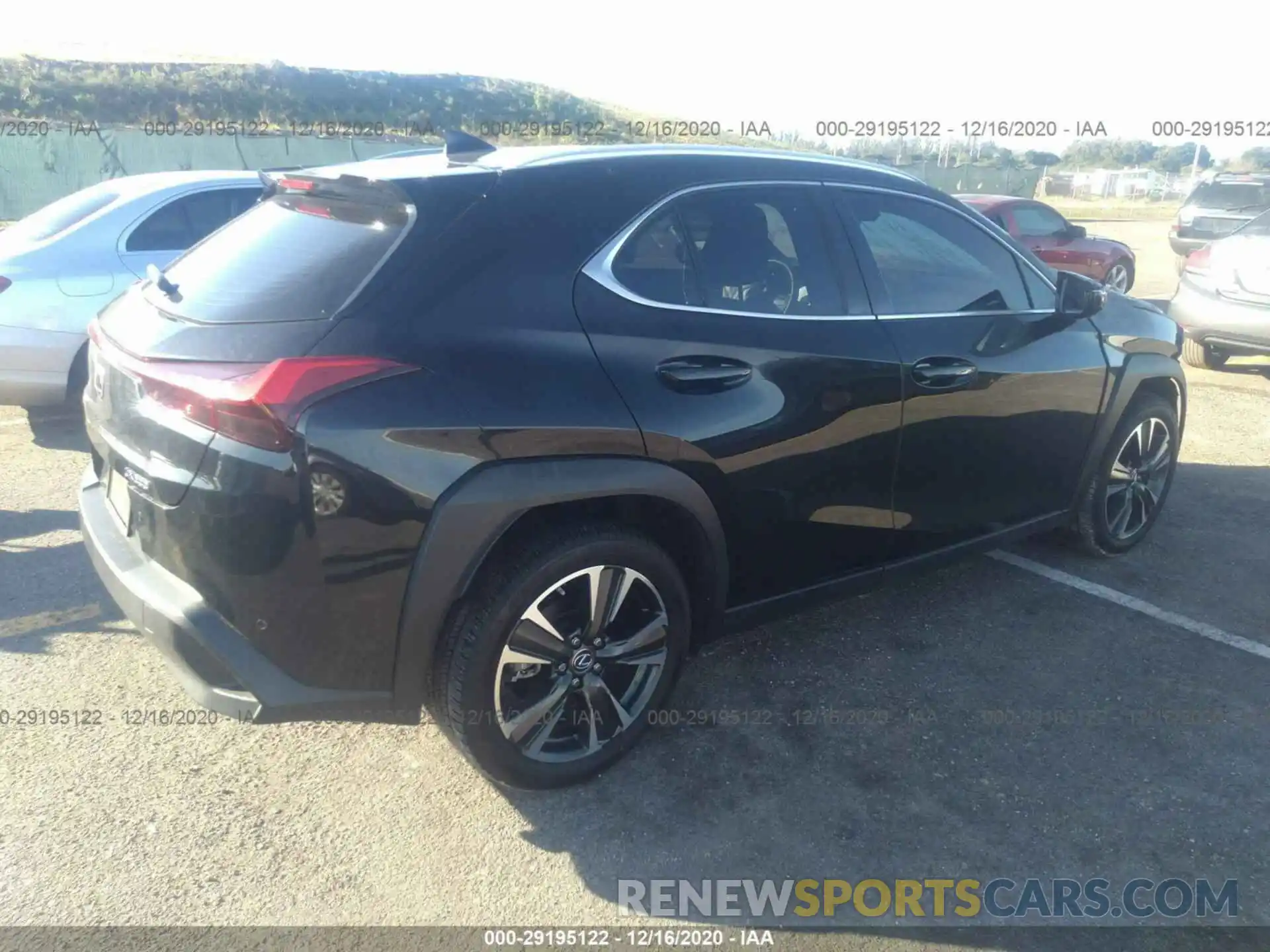 4 Photograph of a damaged car JTHX3JBH0L2023655 LEXUS UX 2020