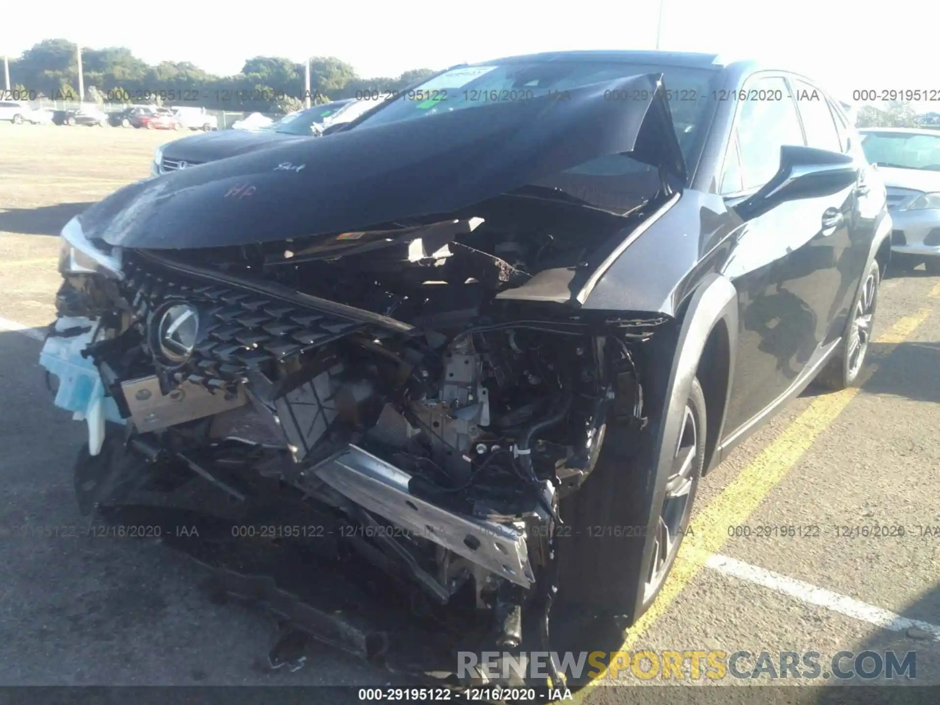 6 Photograph of a damaged car JTHX3JBH0L2023655 LEXUS UX 2020