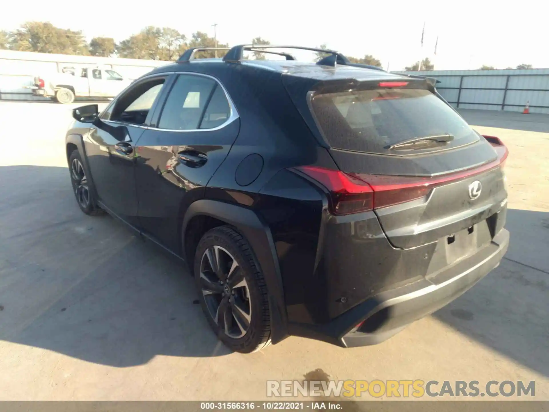 3 Фотография поврежденного автомобиля JTHX3JBH0L2026202 LEXUS UX 2020