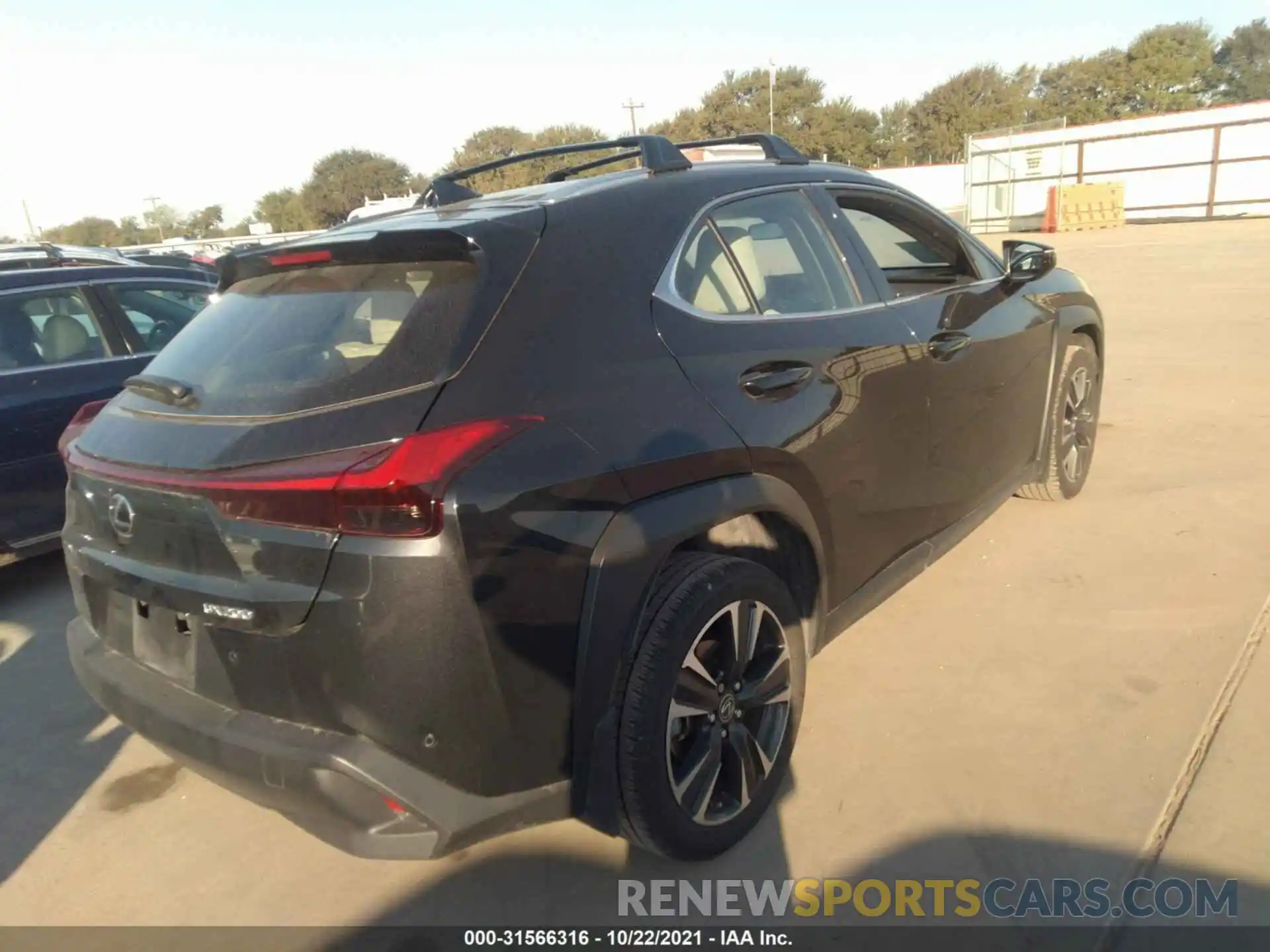 4 Фотография поврежденного автомобиля JTHX3JBH0L2026202 LEXUS UX 2020