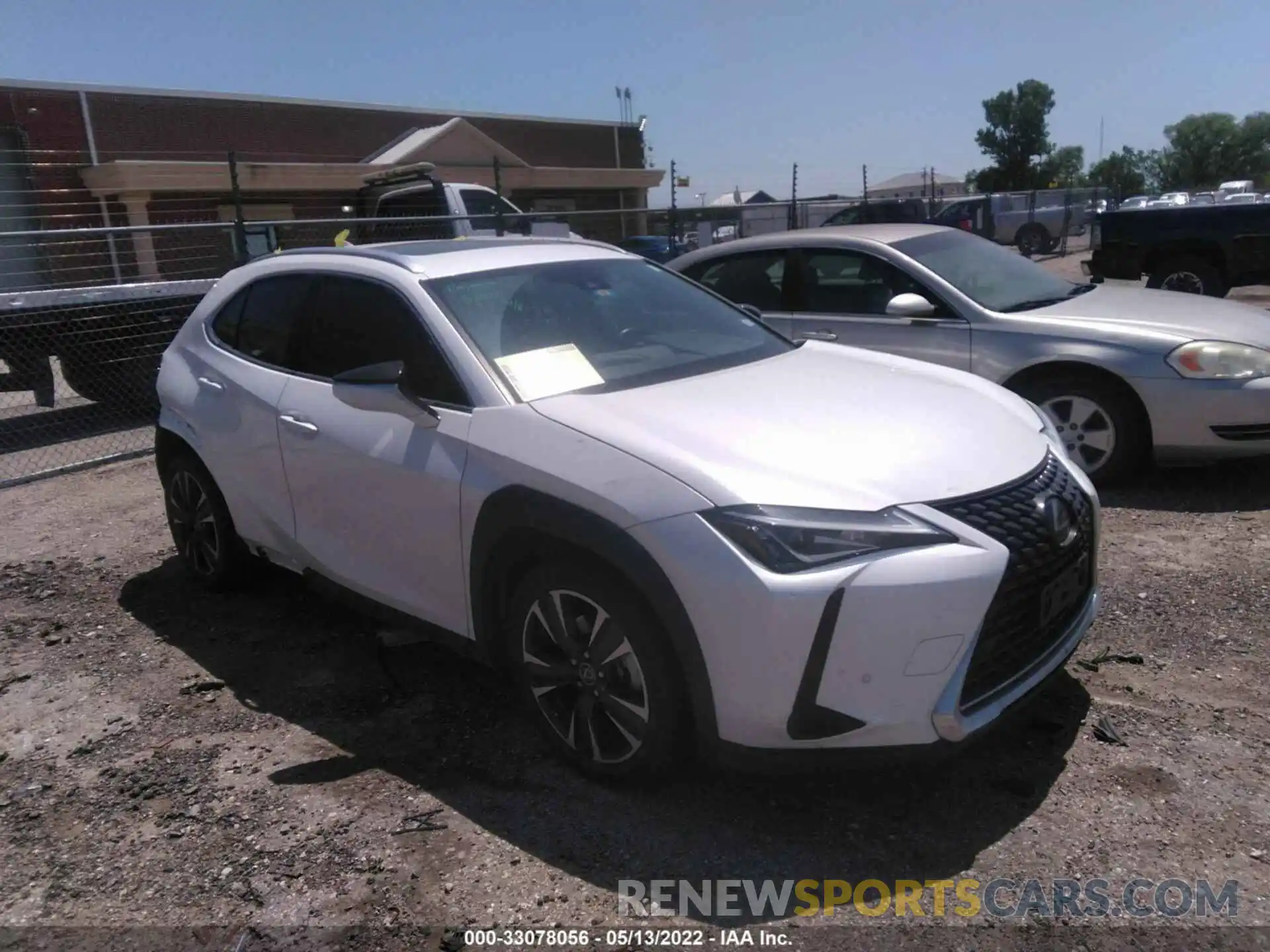 1 Photograph of a damaged car JTHX3JBH1L2022174 LEXUS UX 2020