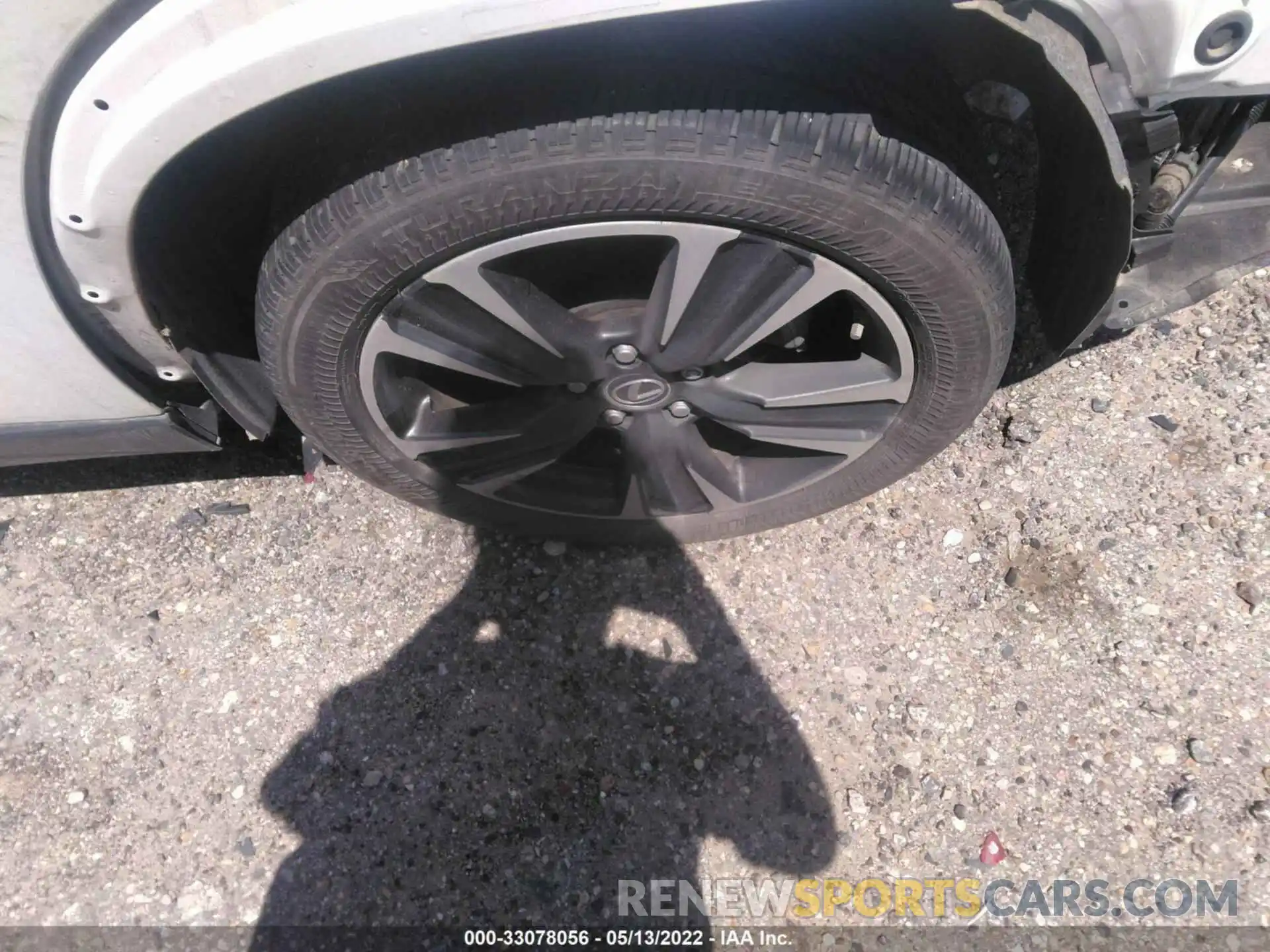 13 Photograph of a damaged car JTHX3JBH1L2022174 LEXUS UX 2020