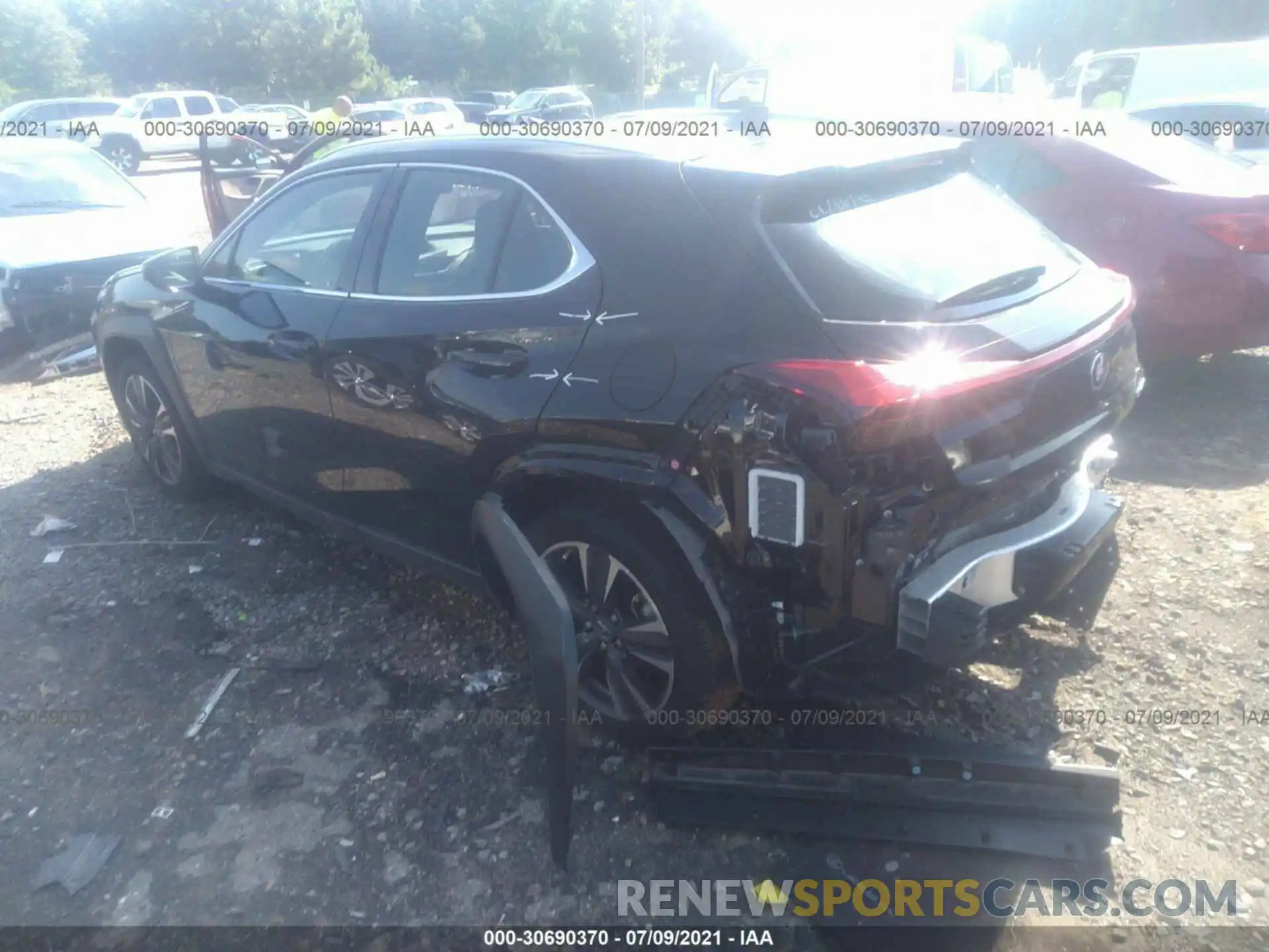 3 Photograph of a damaged car JTHX3JBH3L2027313 LEXUS UX 2020