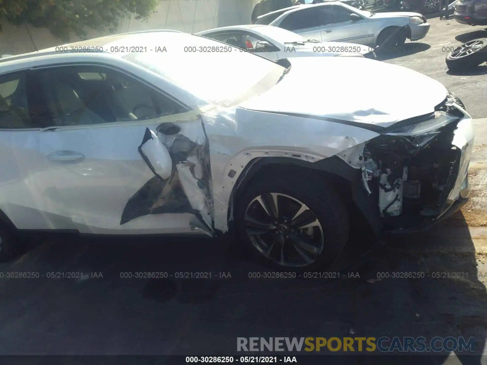 5 Photograph of a damaged car JTHX3JBHXL2025543 LEXUS UX 2020