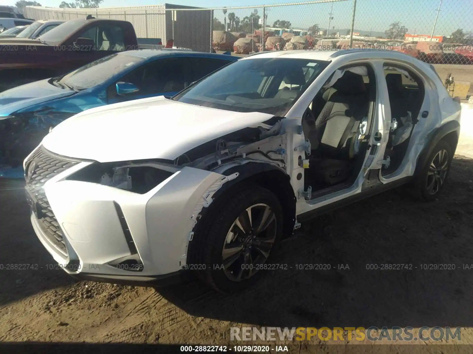 2 Фотография поврежденного автомобиля JTHX9JBH4L2030235 LEXUS UX 2020