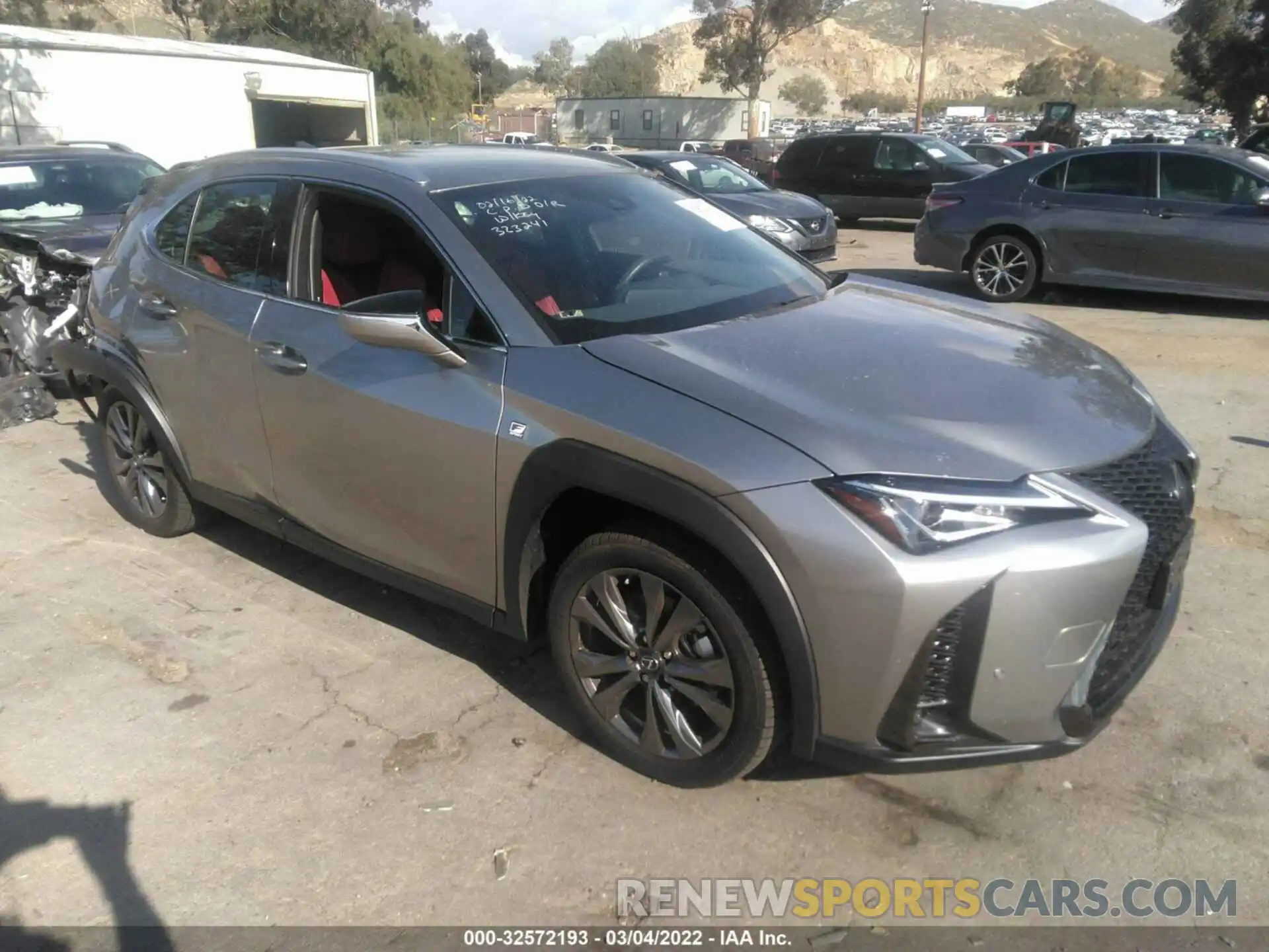 1 Фотография поврежденного автомобиля JTHE3JBH3M2033492 LEXUS UX 2021