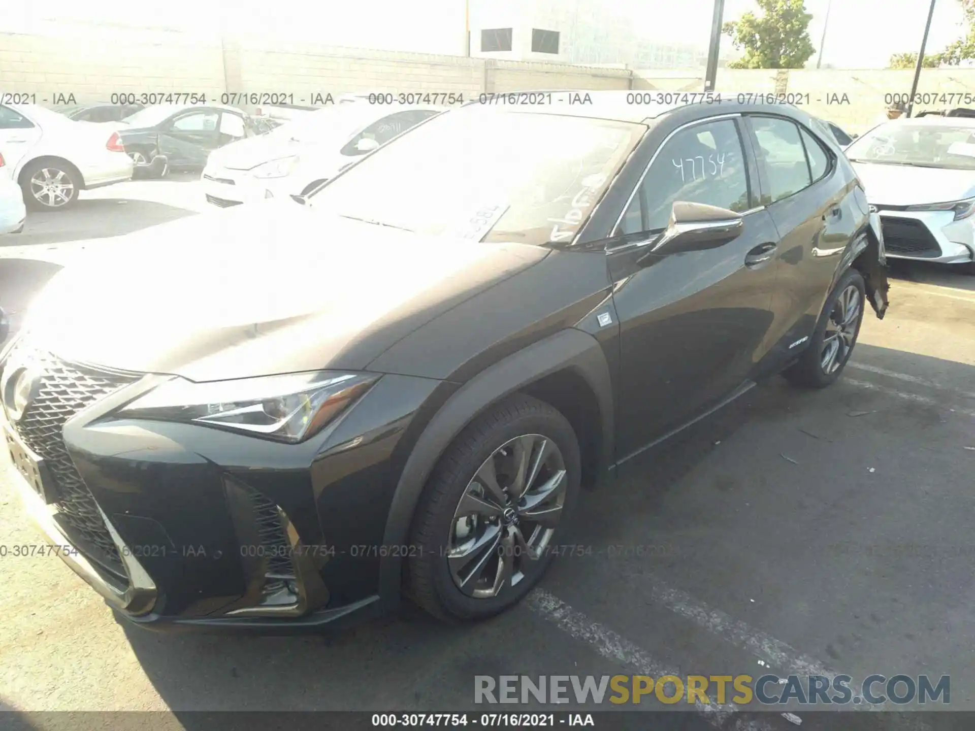 2 Фотография поврежденного автомобиля JTHE9JBH1M2044649 LEXUS UX 2021