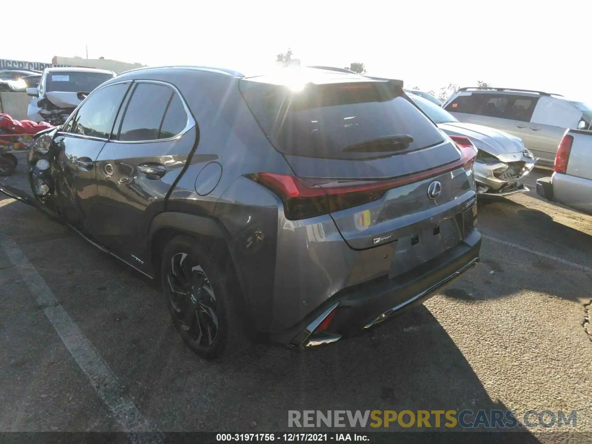 3 Фотография поврежденного автомобиля JTHE9JBH4M2046105 LEXUS UX 2021