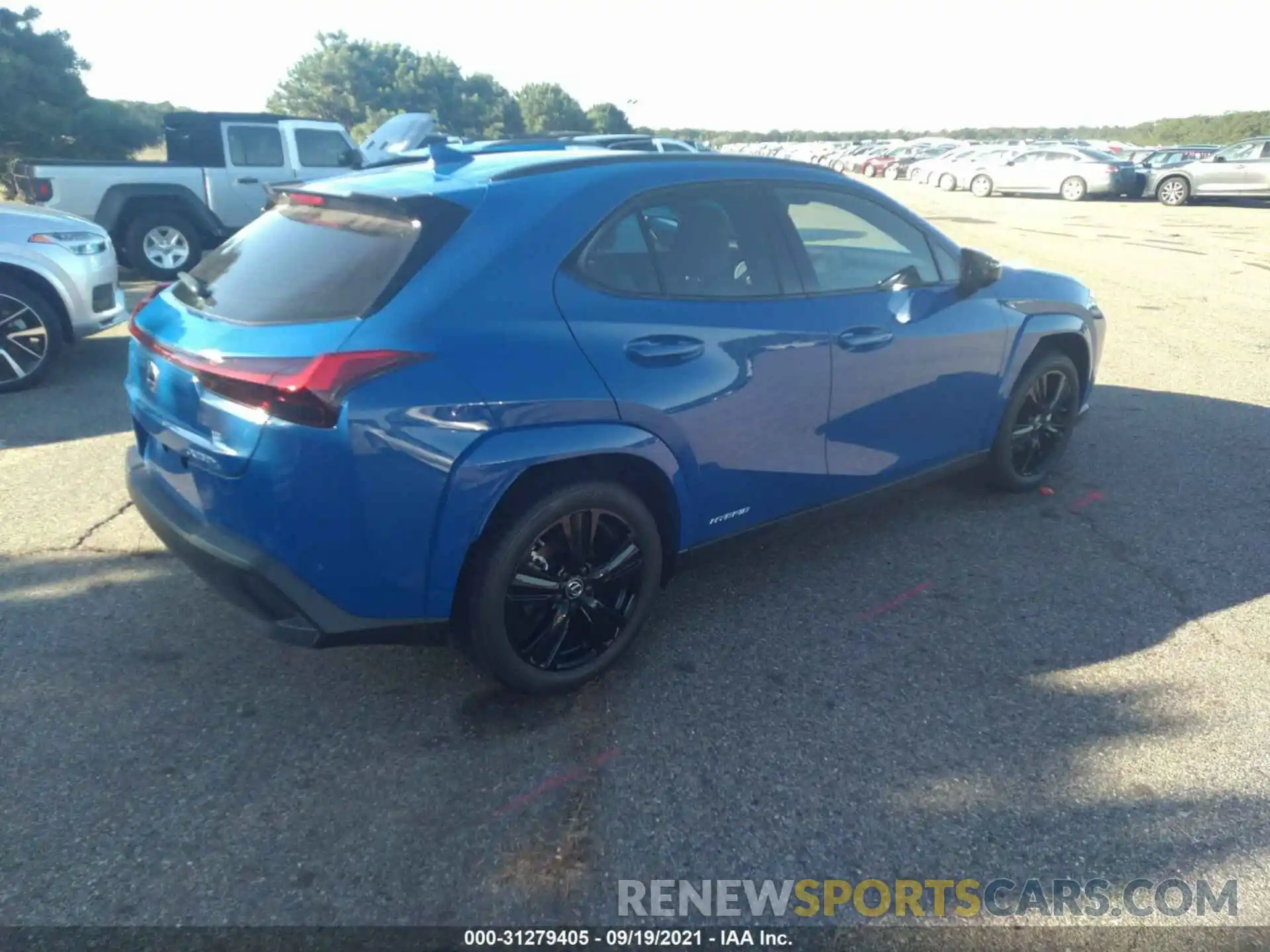 4 Photograph of a damaged car JTHP9JBH0M2046546 LEXUS UX 2021