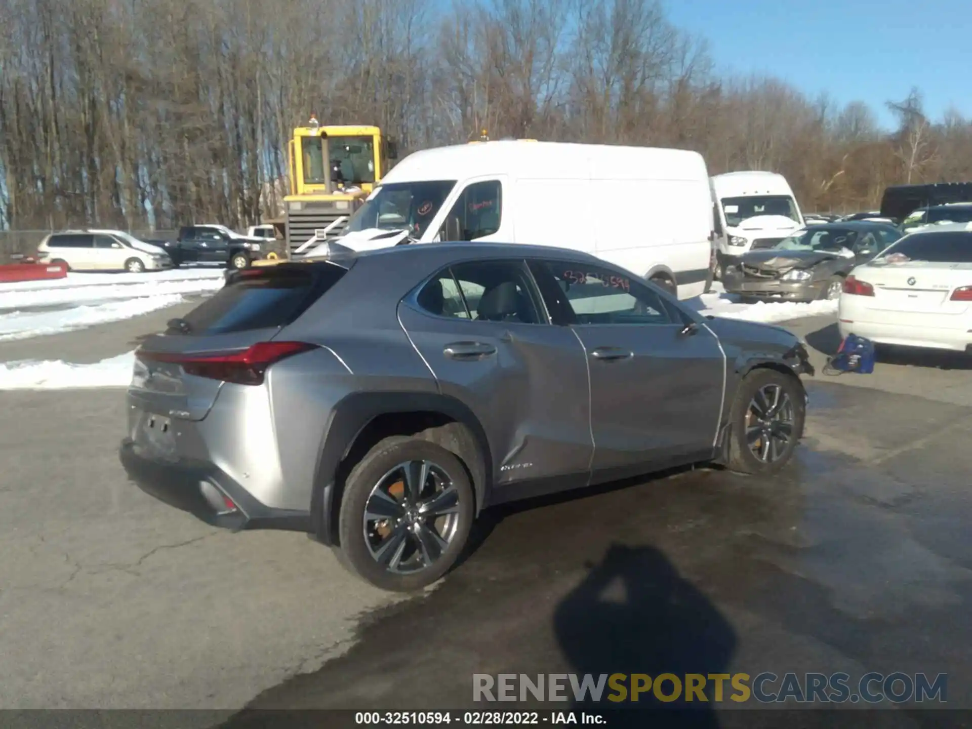 4 Photograph of a damaged car JTHP9JBH3M2040370 LEXUS UX 2021