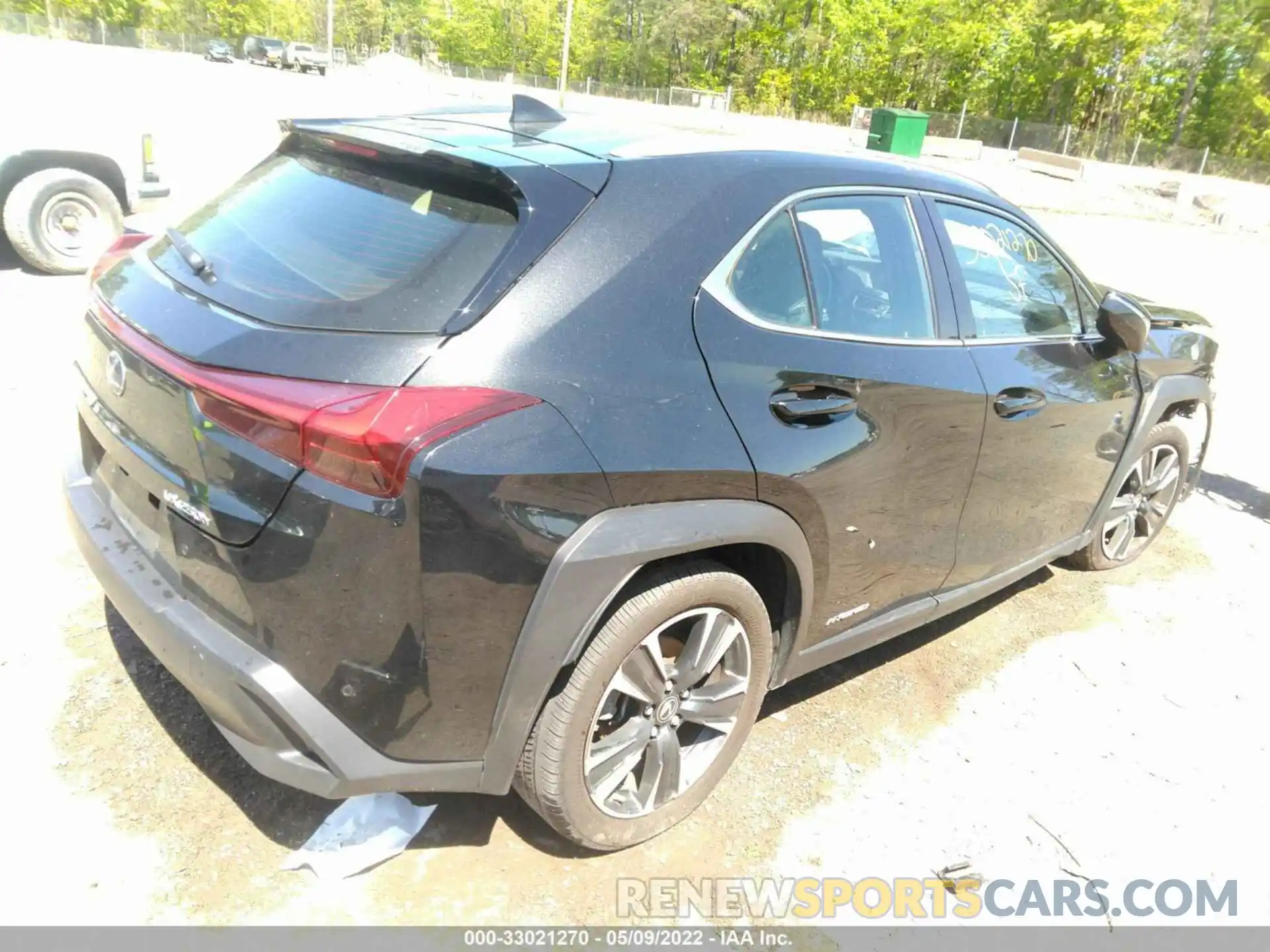 4 Фотография поврежденного автомобиля JTHP9JBH7M2040405 LEXUS UX 2021