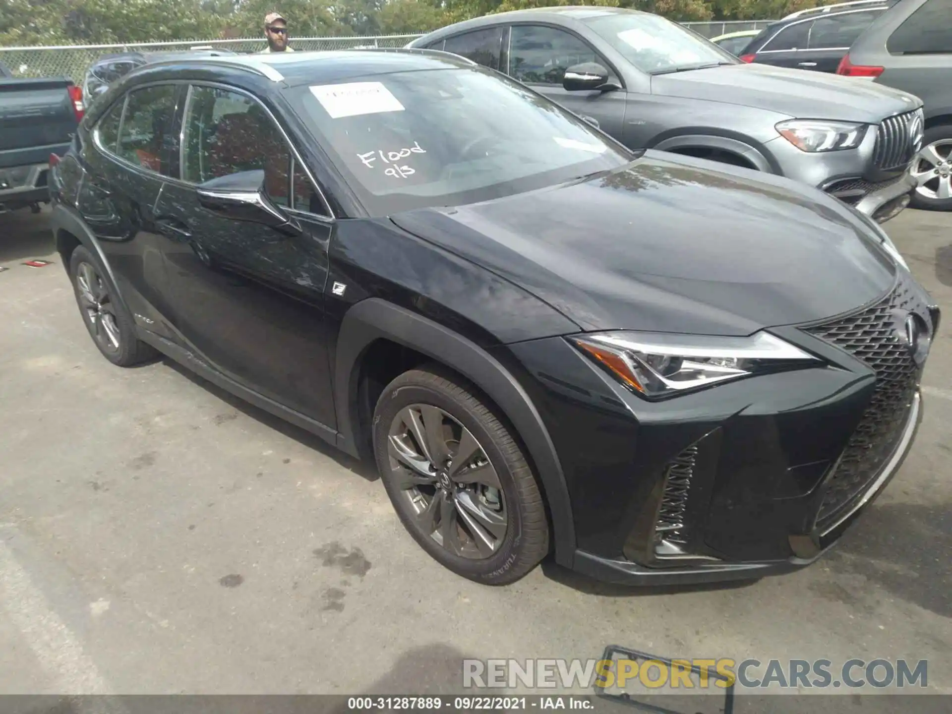 1 Фотография поврежденного автомобиля JTHR9JBH2M2051286 LEXUS UX 2021