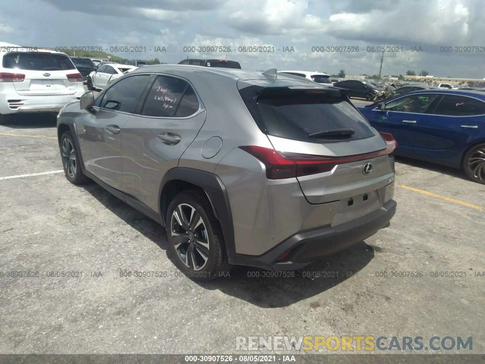 3 Photograph of a damaged car JTHX3JBH0M2039369 LEXUS UX 2021