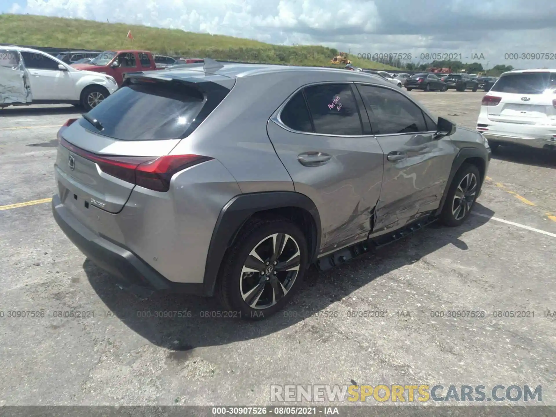 4 Фотография поврежденного автомобиля JTHX3JBH0M2039369 LEXUS UX 2021